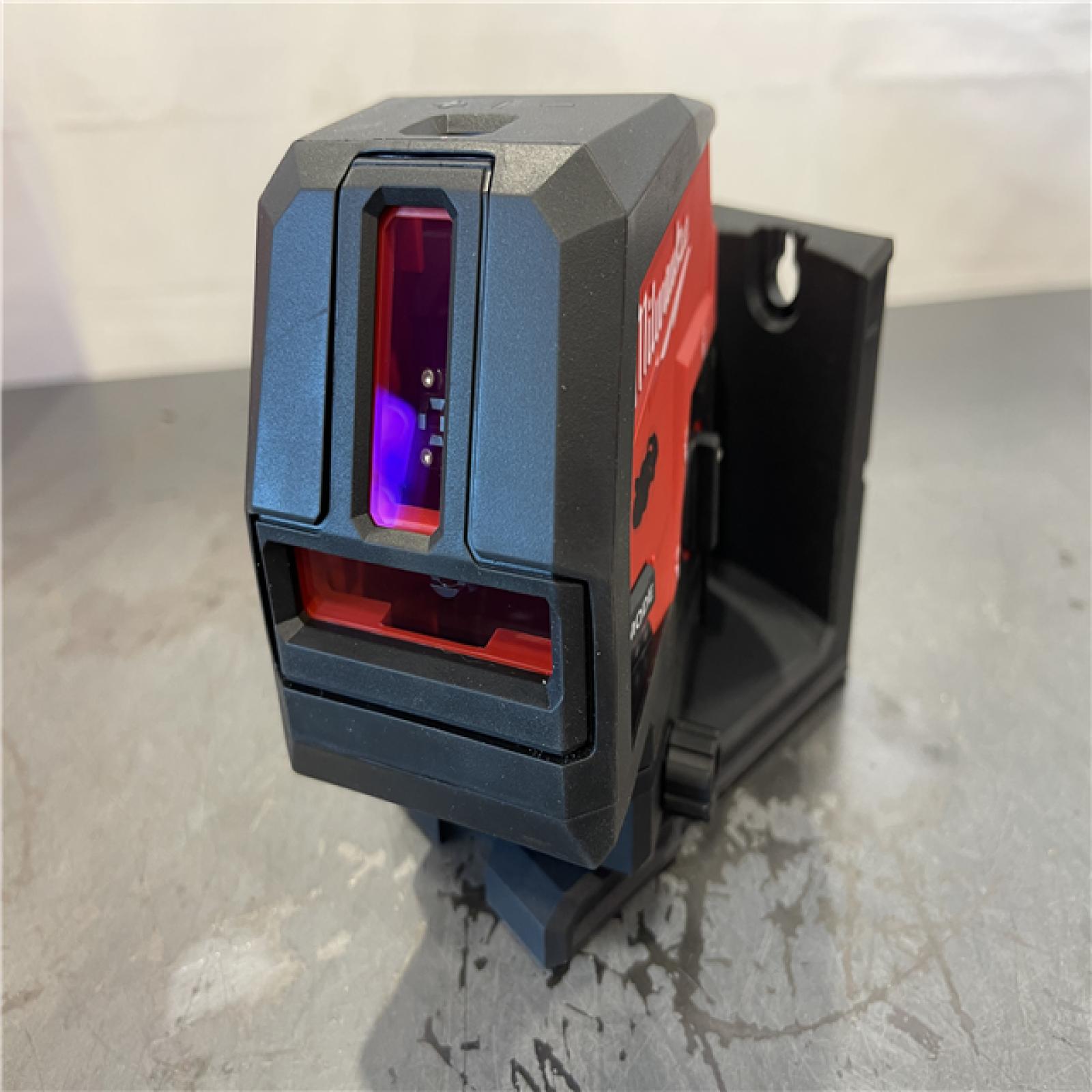 AS-IS- Milwaukee M12 12-Volt Lithium-Ion Cordless Green 125 Ft. Cross Line and Plumb Points Laser Level