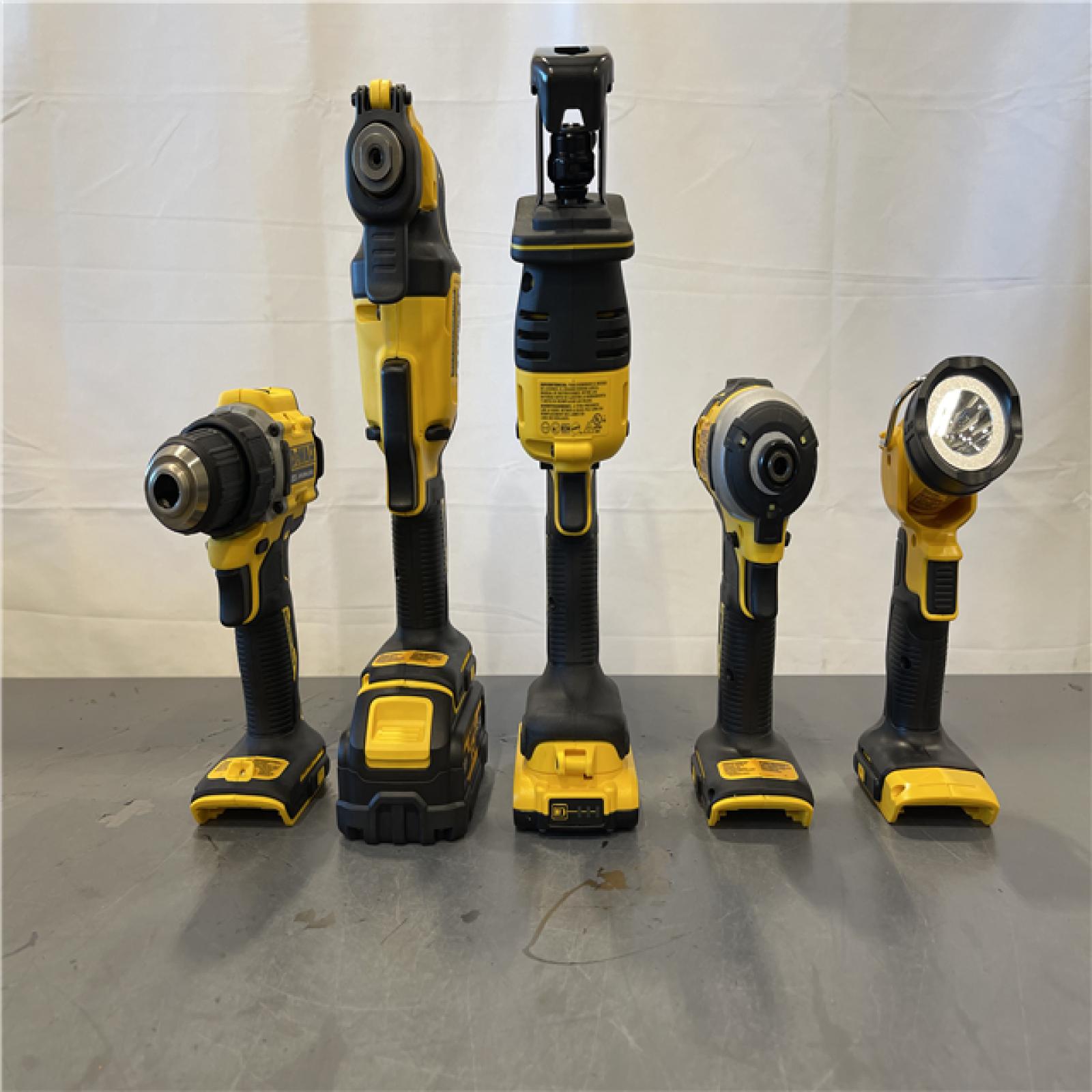 AS-IS - DEWALT 20-Volt MAX Lithium-Ion Cordless 7-Tool Combo Kit