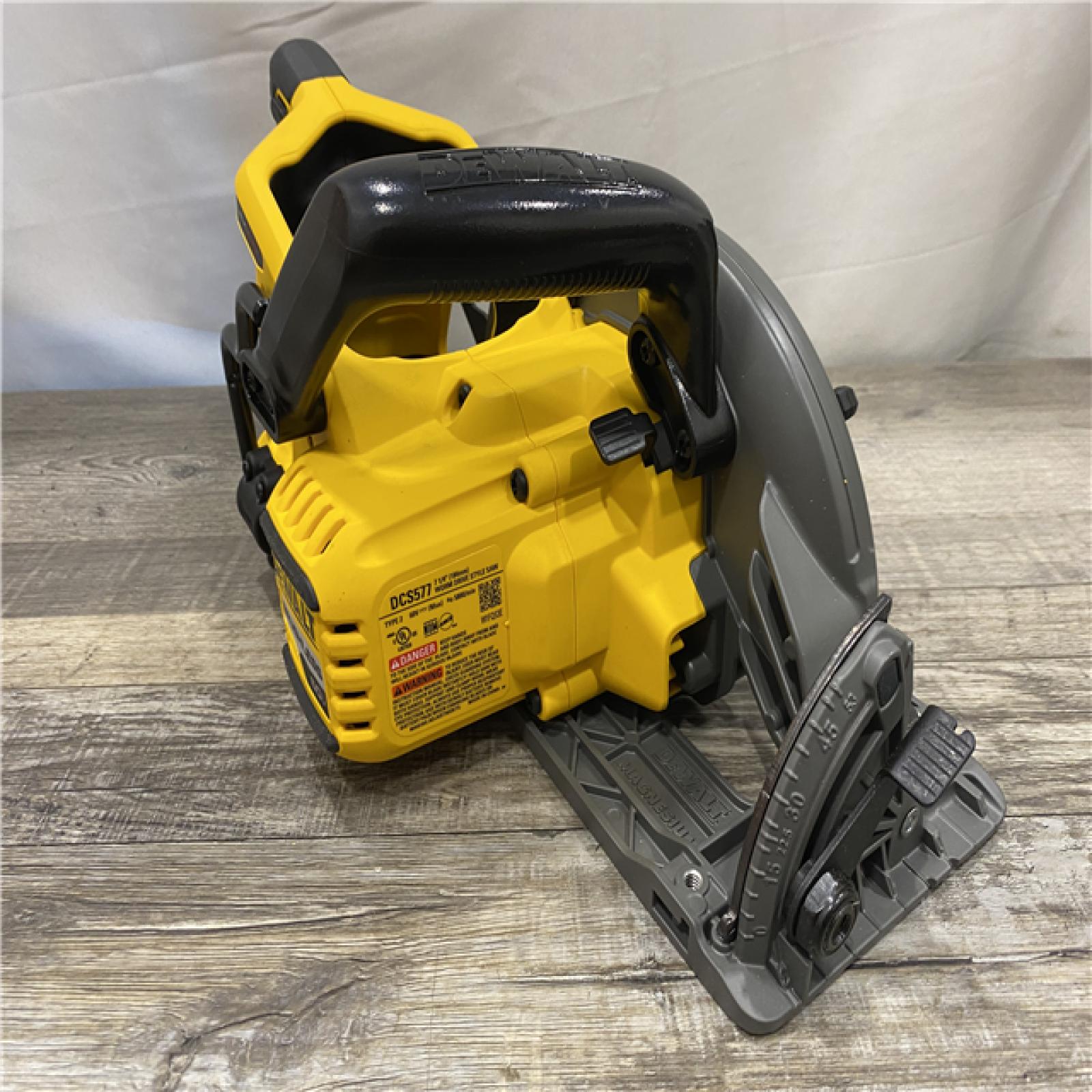 AS-IS DEWALT FLEXVOLT 60V MAX Cordless Brushless 7-1/4 in. Wormdrive Style Circular Saw (Tool Only)