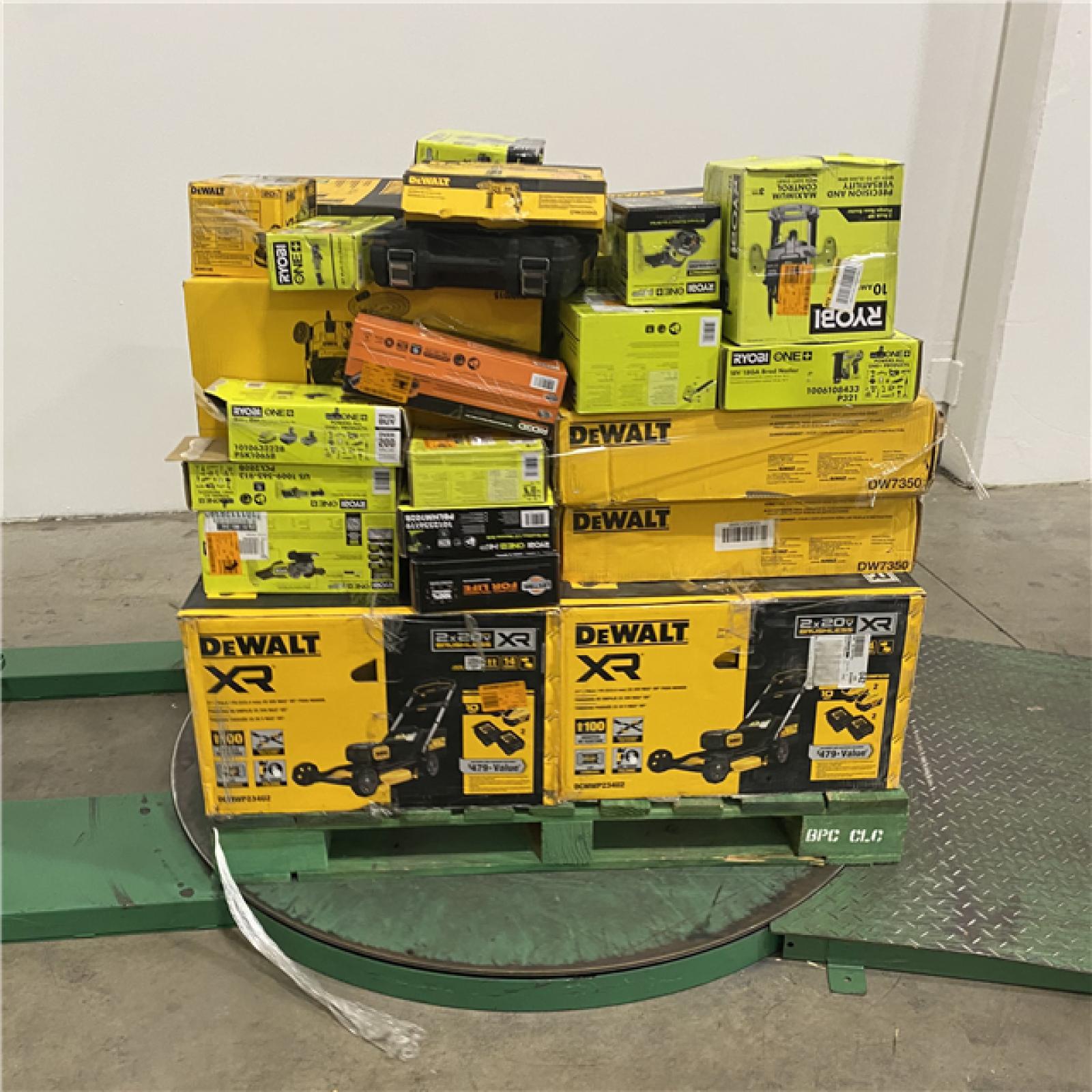 Dallas Location - As-Is Tool Pallet