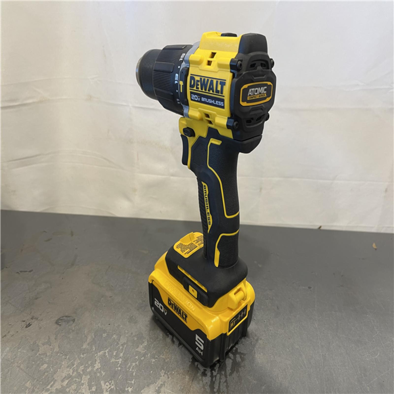 AS-IS - DeWalt ATOMIC 20V Lithium-Ion Cordless 1/2 in. Hammer Drill Kit