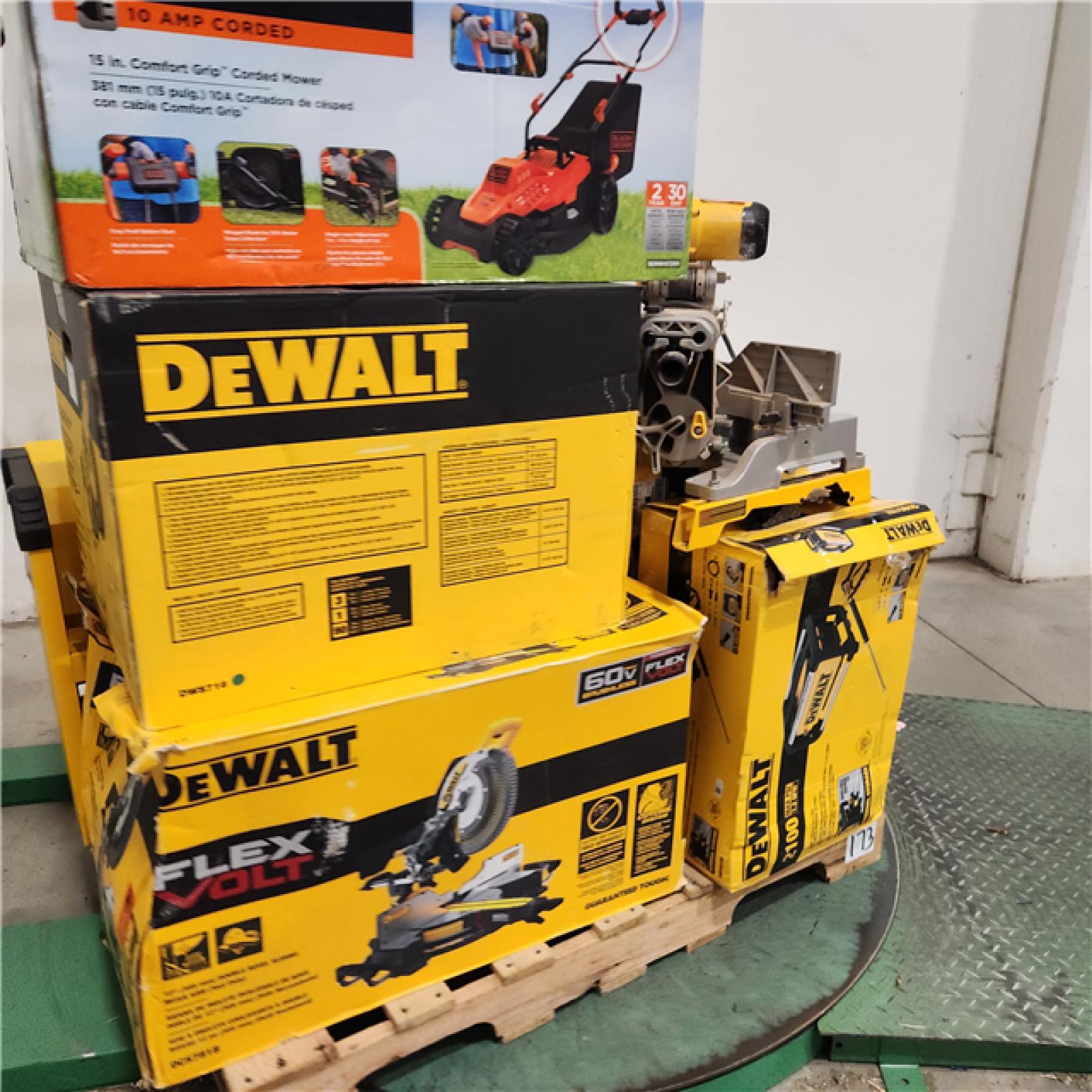 Dallas Location - As-Is DEWALT Tool Pallet
