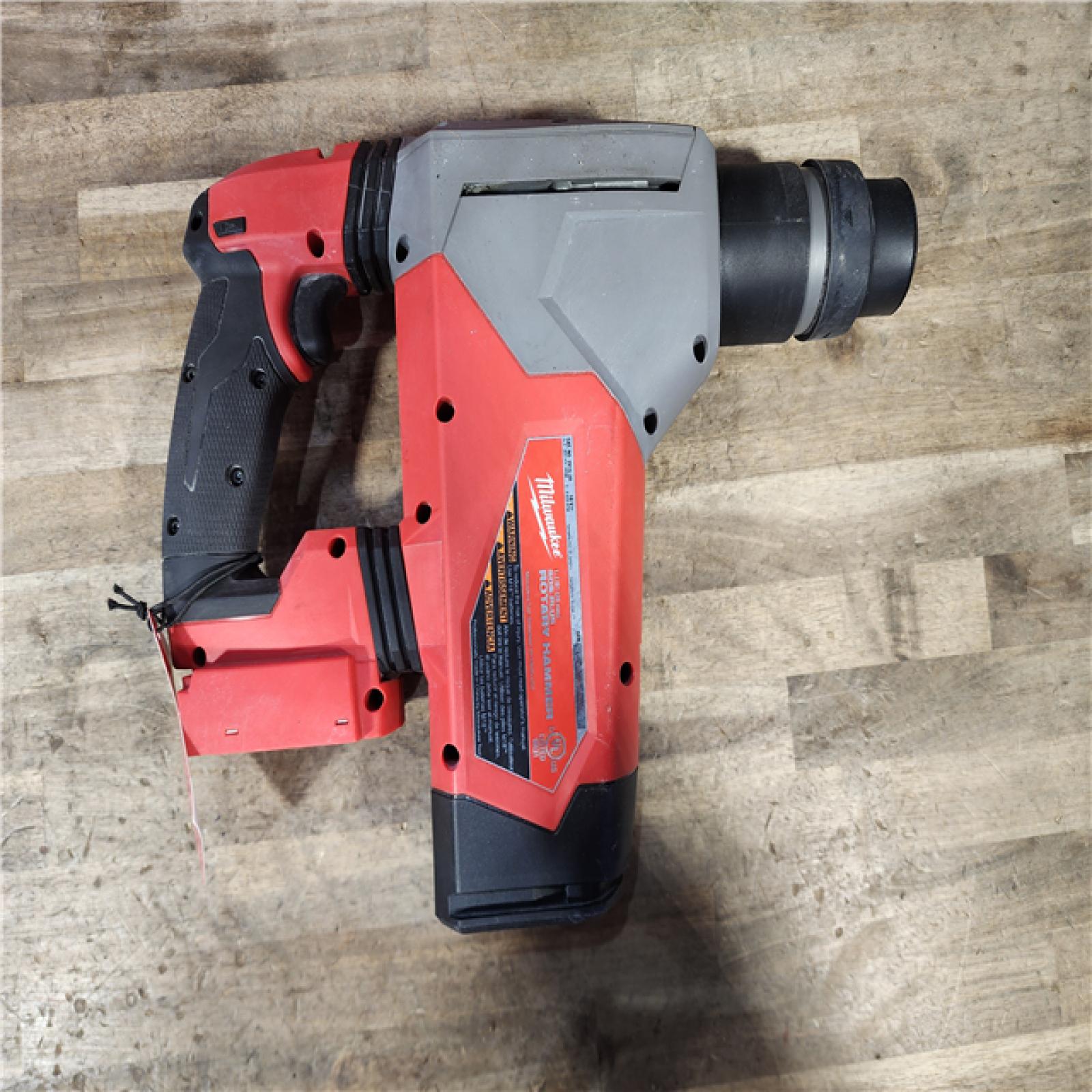 HOUSTON LOCATION - AS-IS Milwaukee 2915-20 M18 FUEL 18-Volt Lithium-Ion Brushless Cordless SDS-Plus 1-1/8 in. Rotary Hammer Drill (Tool-Only)