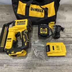 AS-IS DEWALT ATOMIC 20V MAX Lithium Ion Cordless 23 Gauge Pin Nailer Kit