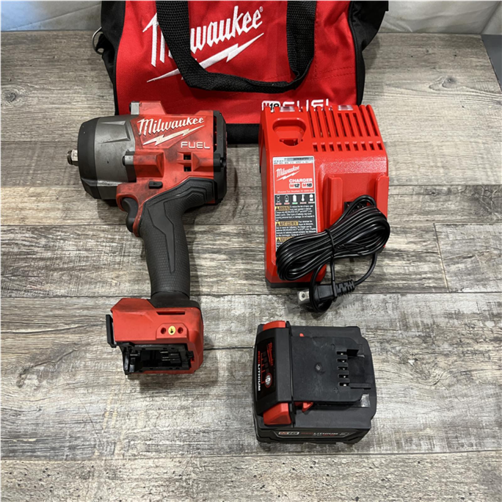 AS-IS Milwaukee FUEL 18V Lithium-Ion Brushless Cordless 1/2 in. Impact Wrench w/Friction Ring Kit