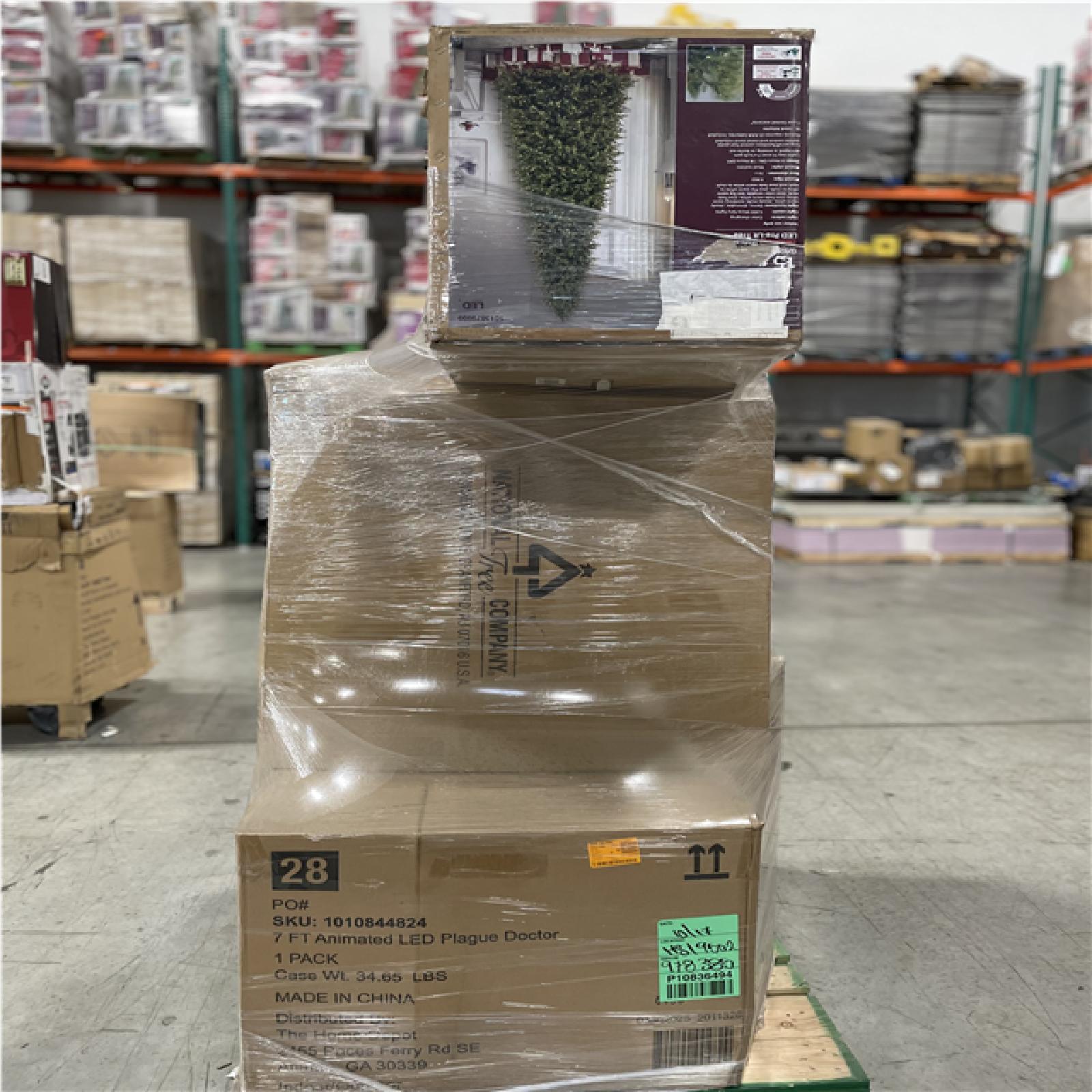 DALLAS LOCATION- AS-IS ASSORTED HOLIDAY DECORATION PALLET