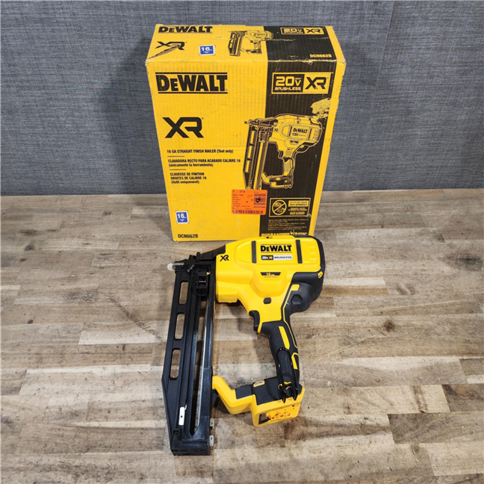 HOUSTON LOCATION - AS-IS DEWALT 20V MAX XR 16-Gauge Lithium-Ion Cordless Finish Nailer (Tool Only)