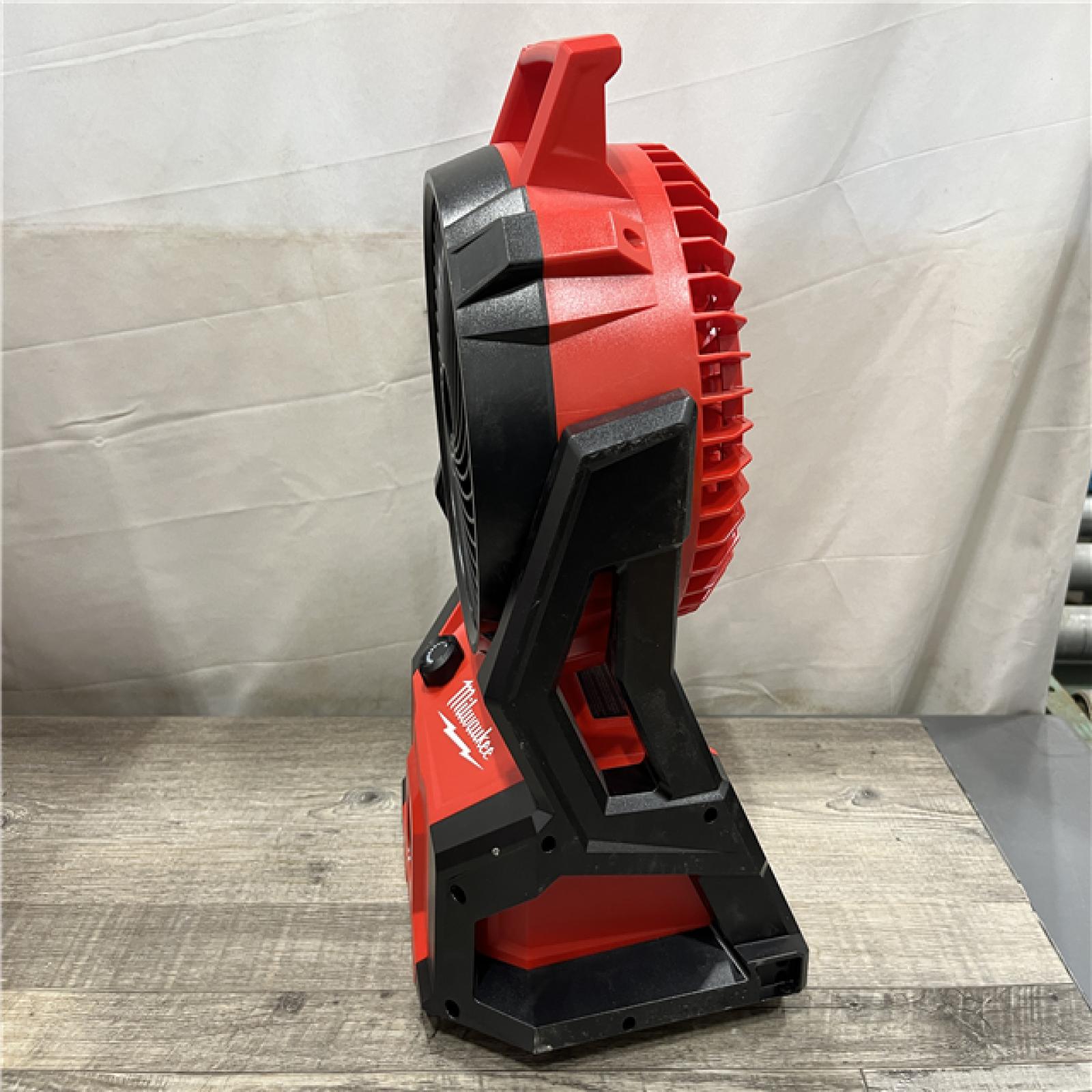 AS-IS Milwaukee 18-Volt Lithium-Ion Brushless Cordless PACKOUT Jobsite Fan (Tool-Only)