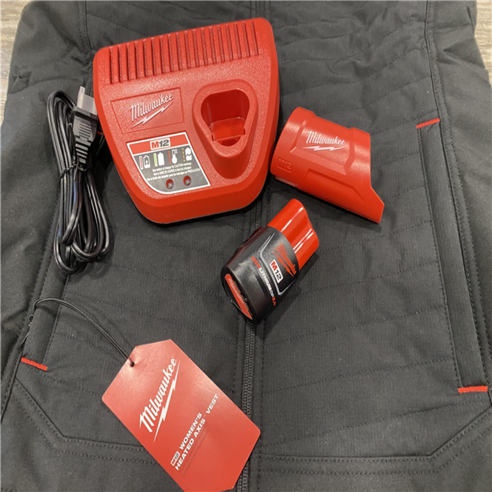AS-IS Milwaukee Women's Medium 12-Volt Lithium-Ion Cordless Axis Black Heated Vest Kit