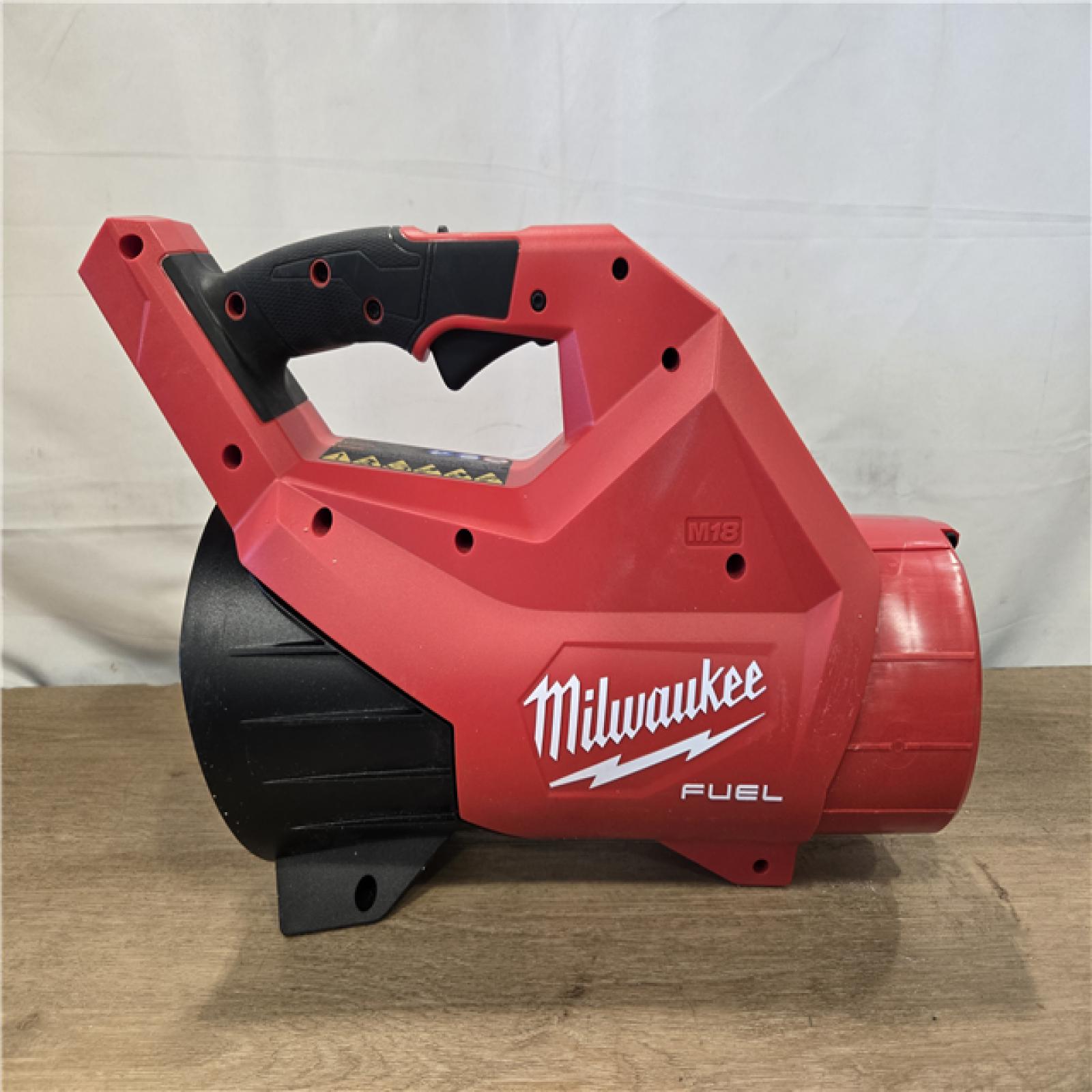 AS-IS Milwaukee FUEL 120 MPH 500 CFM 18V Cordless Battery Powered Leaf Blower Kit