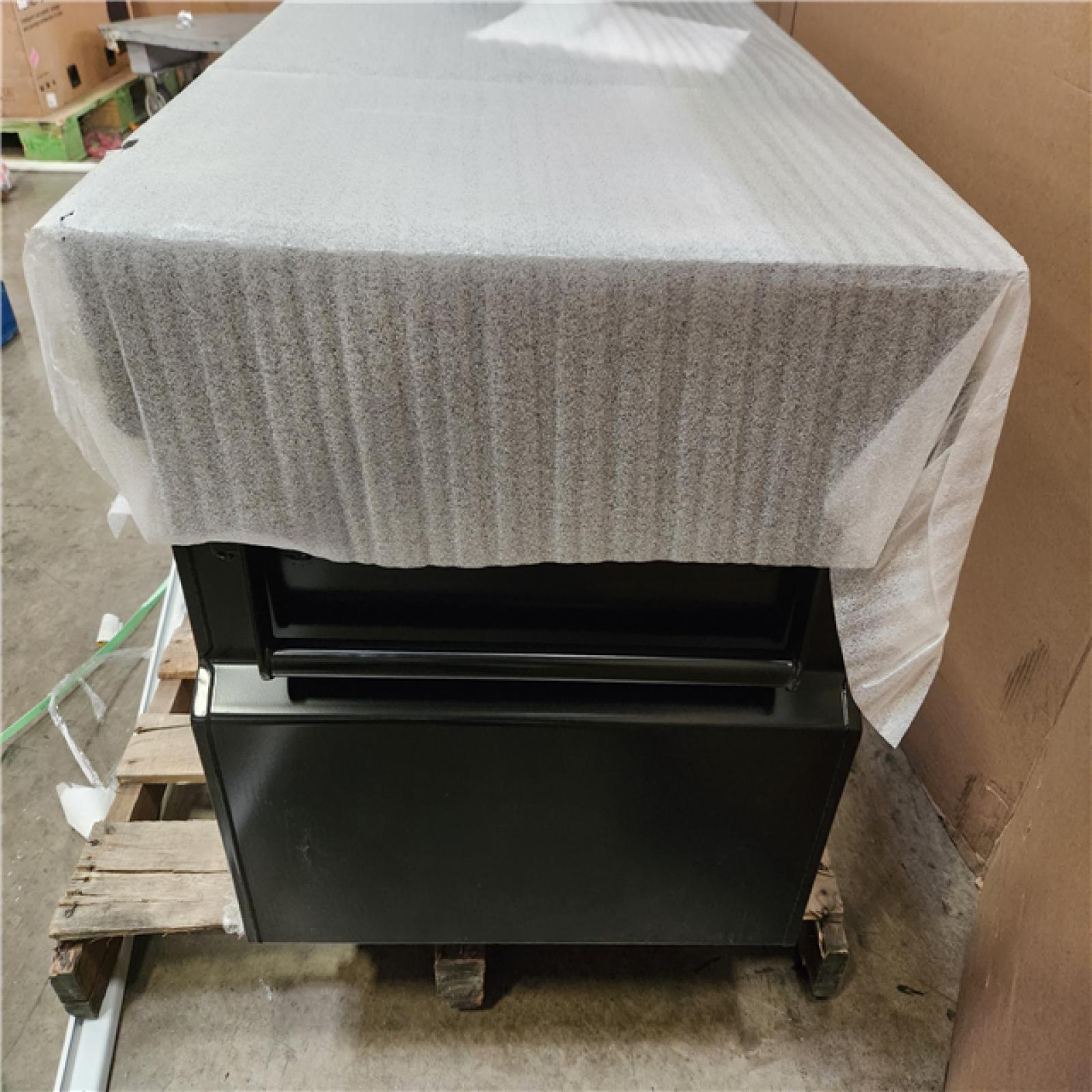 Phoenix NEW Husky Tool Storage 48 in. W Black Steel Job Site Toolbox