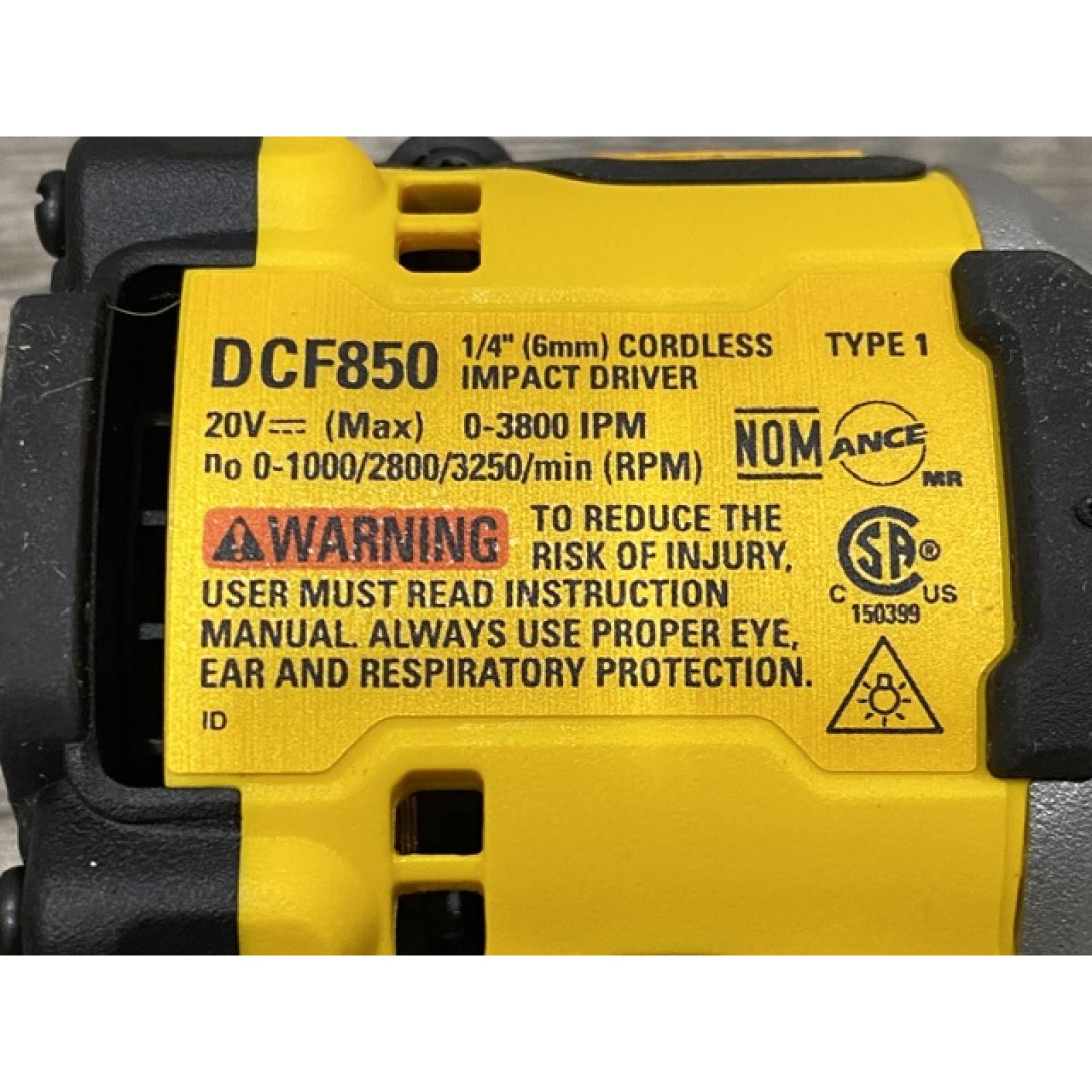 AS-IS DEWALT ATOMIC 20V MAX Lithium-Ion Cordless 1/4 in. Brushless Impact Driver Kit