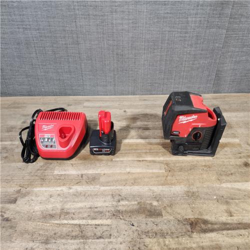 HOUSTON LOCATION - AS-IS Milwaukee Green 125 Ft. Cross Line and Plumb Points Laser Level Kit
