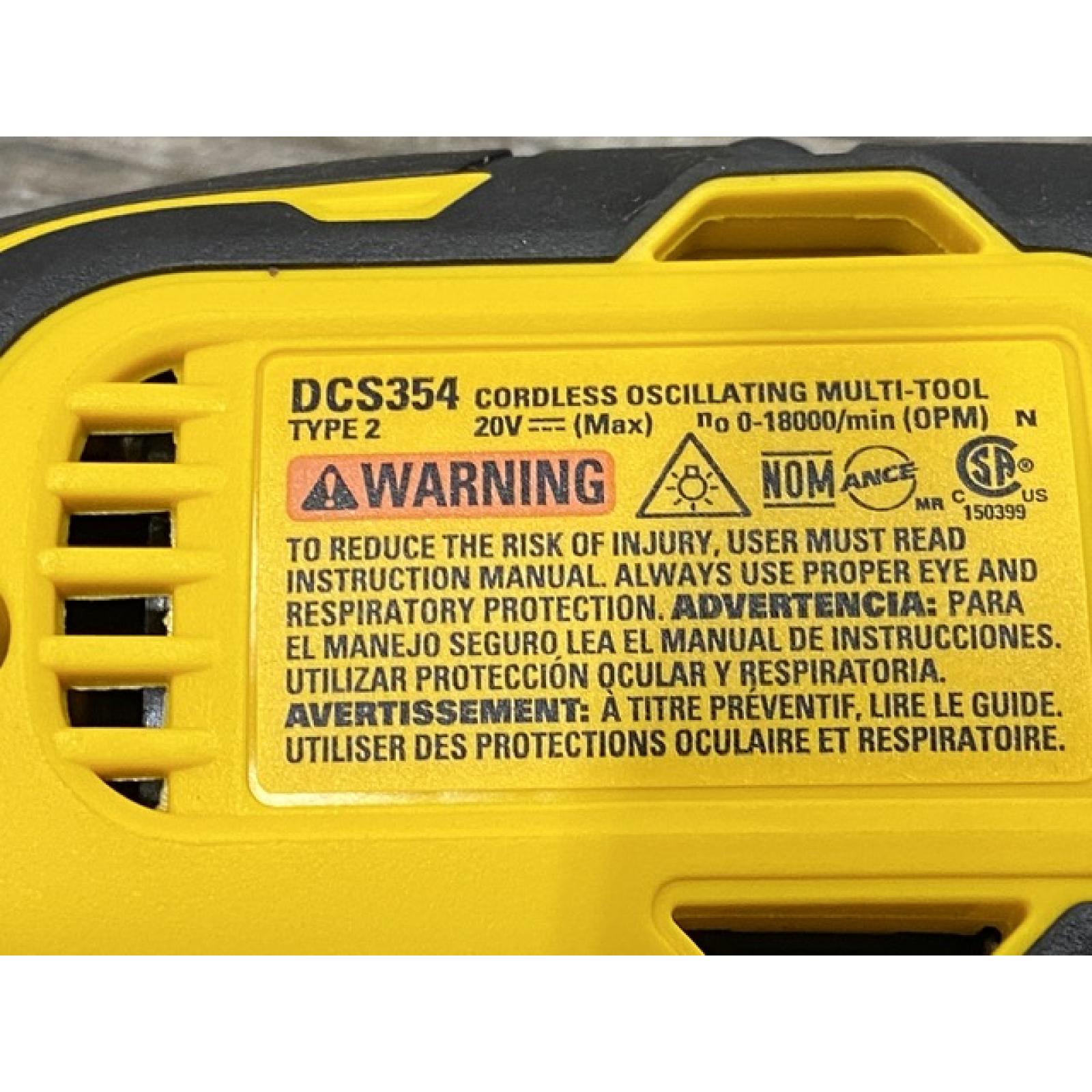 AS-IS DEWALT ATOMIC 20V MAX Cordless Brushless Oscillating Multi Tool Kit