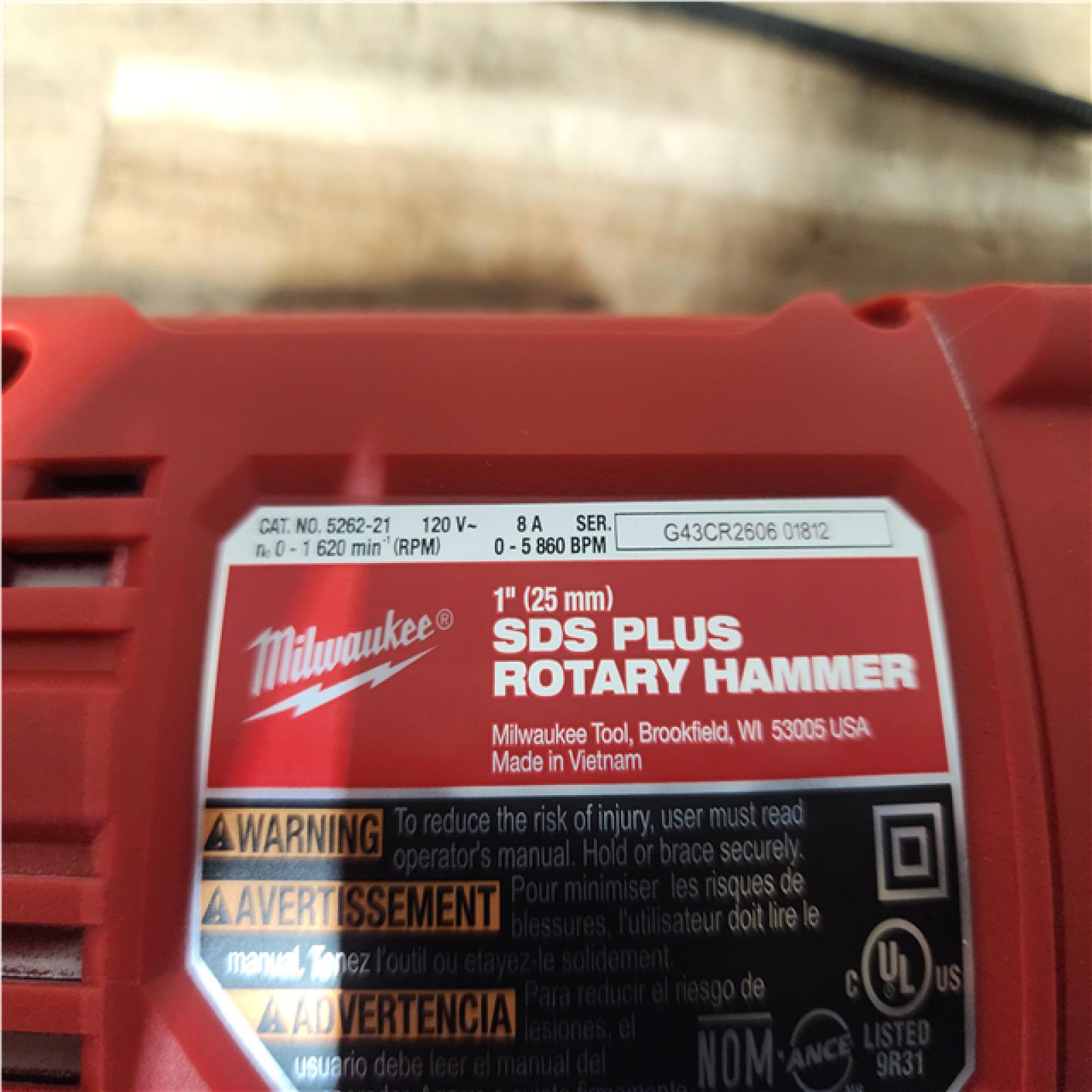Houston Location AS-IS Milwaukee 8 Amp Corded 1 in. SDS D-Handle Rotary Hammer