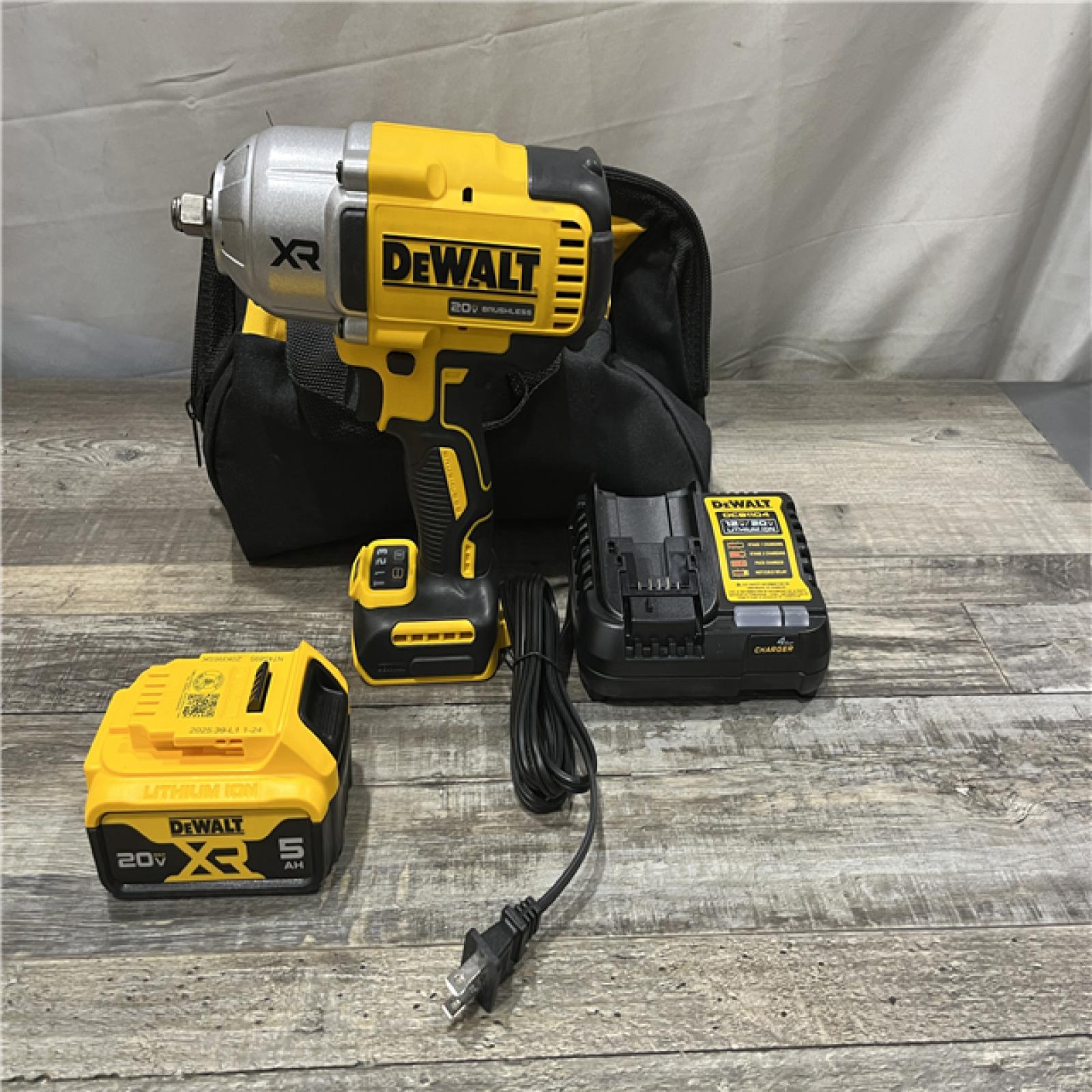 AS-IS DEWALT 20V MAX Lithium-Ion Cordless 1/2 in. Impact Wrench Kit
