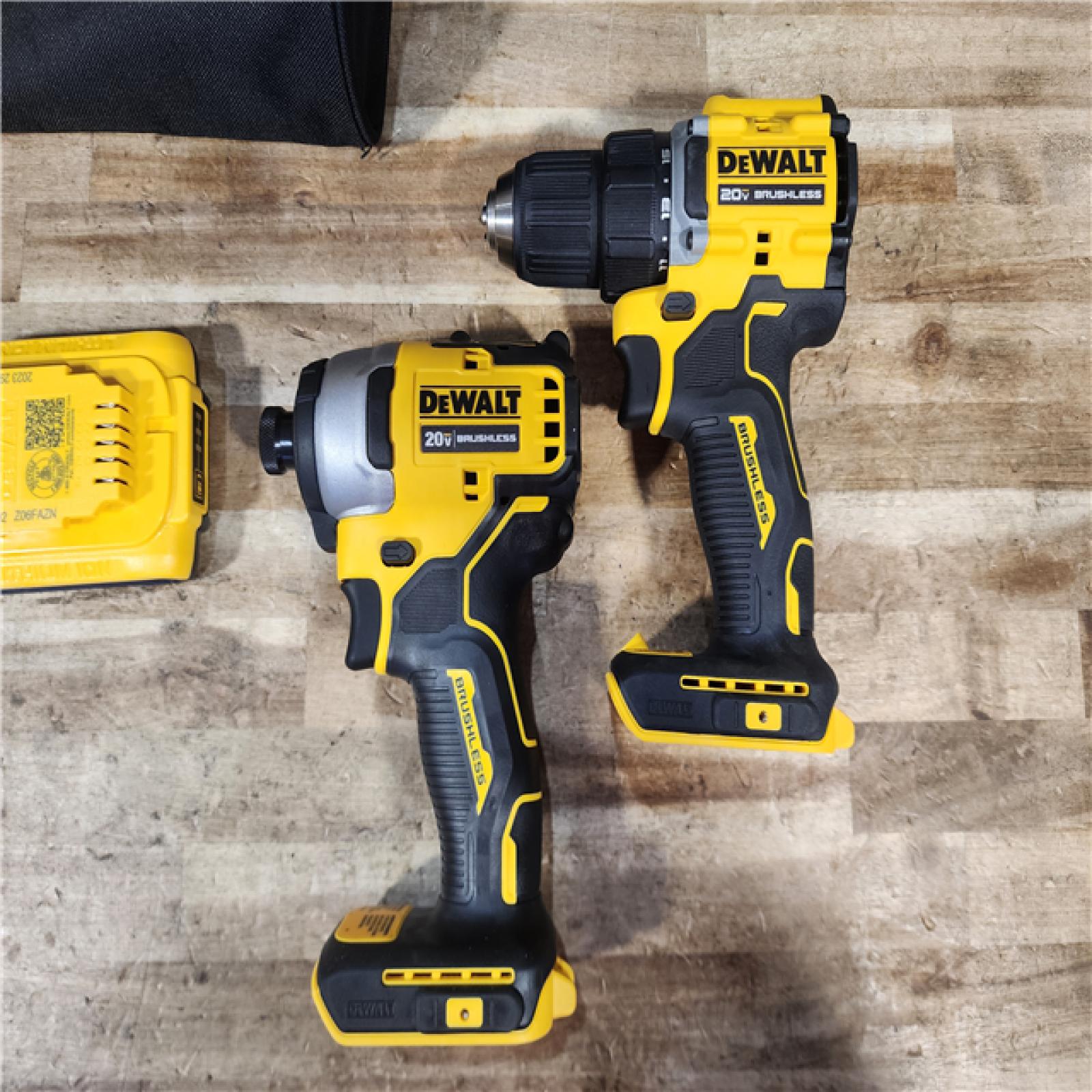 HOUSTON LOCATION - AS - IS DEWALT ATOMIC 20-Volt MAX Lithium-Ion Cordless Combo Kit