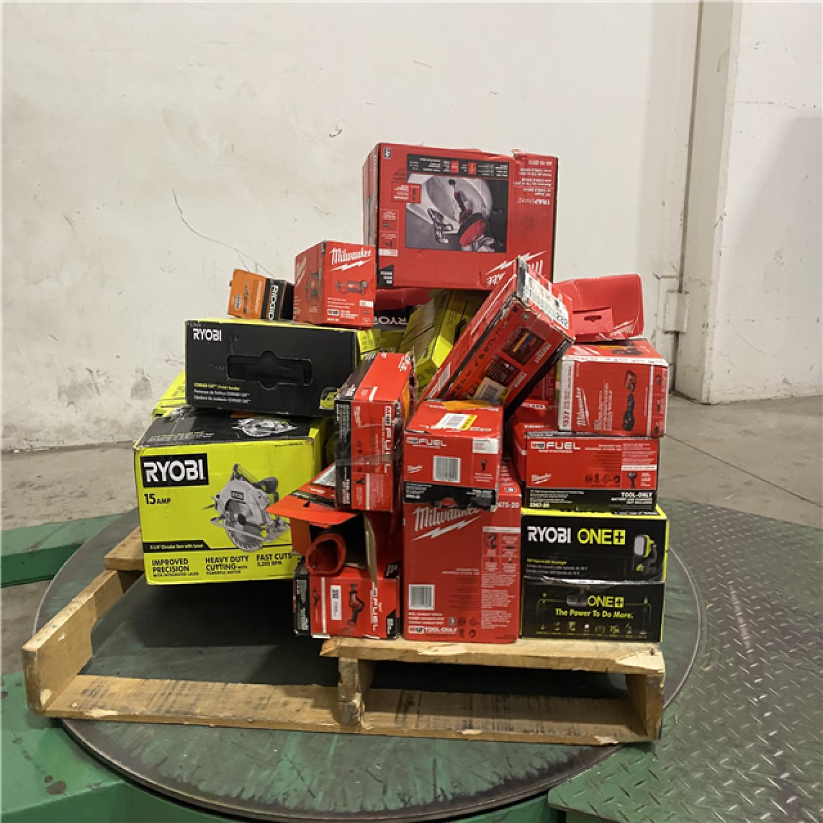 Dallas Location - As-Is Tool Pallet