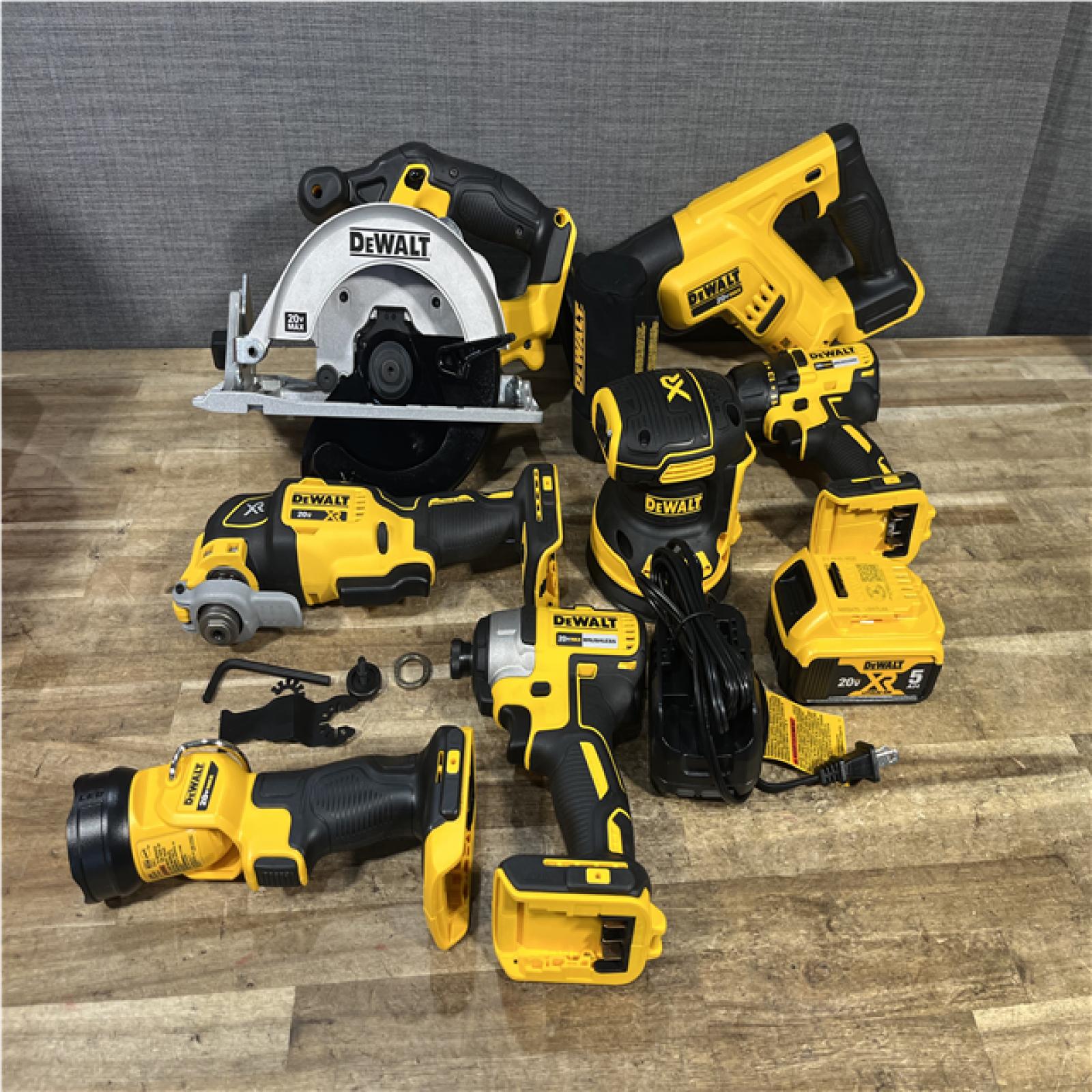 Houston Location AS-IS DeWalt 20V MAX Cordless Brushed 7 Tool Combo Kit