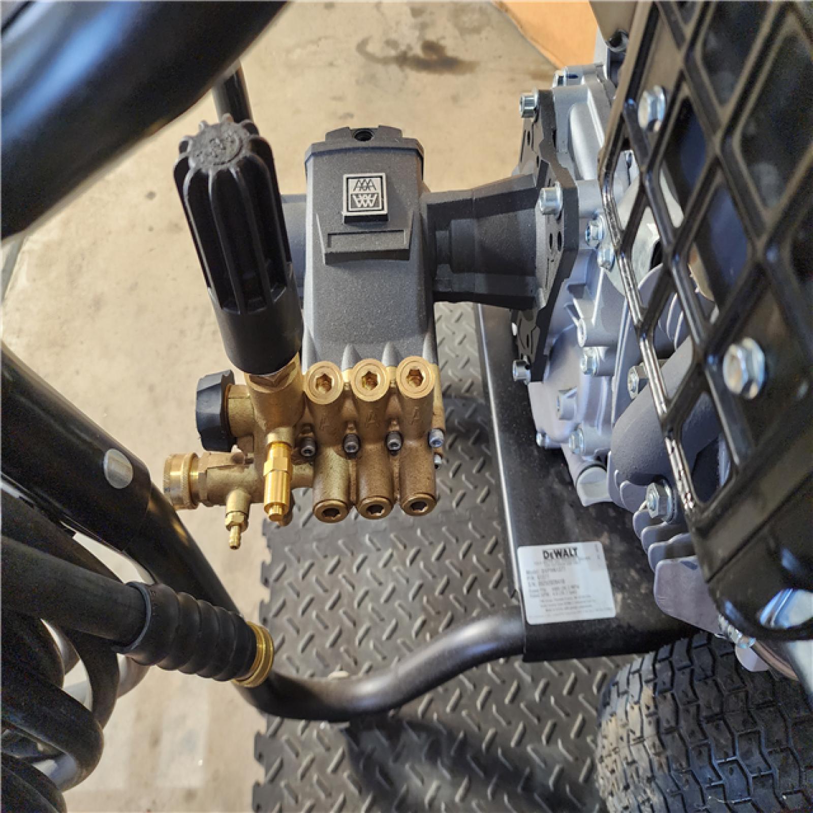HOUSTON LOCATION - AS-IS DEWALT 4400 PSI 4.0 GPM Cold Water Gas Pressure Washer