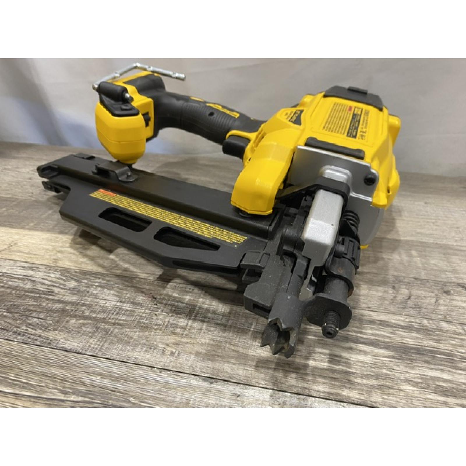 AS-IS DEWALT 20-Volt 21° Cordless Framing Nailer (Tool-Only)