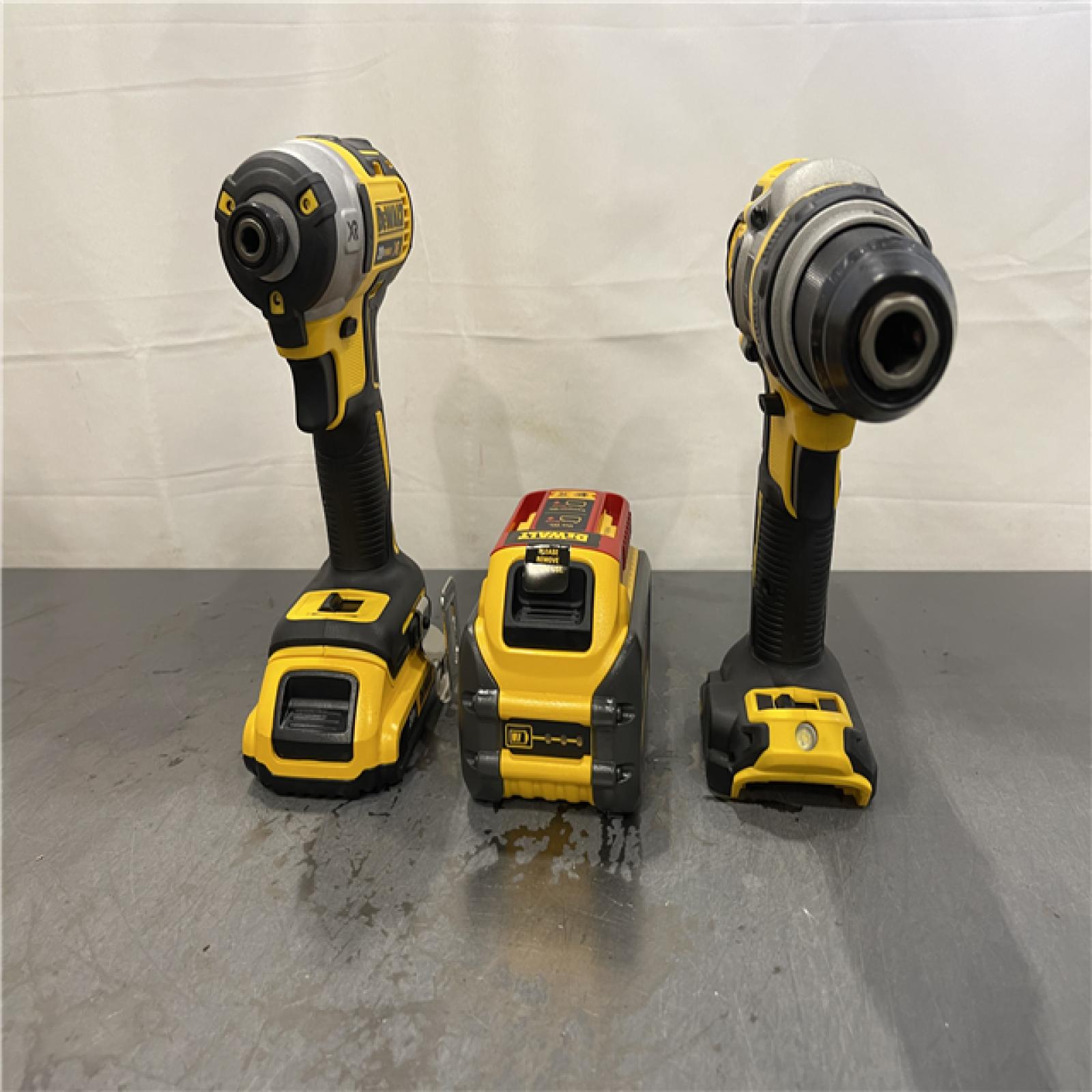 AS-IS - DEWALT 20V MAX Cordless Brushless Hammer Drill/Driver 2 Tool Combo Kit with FLEXVOLT ADVANTAGE