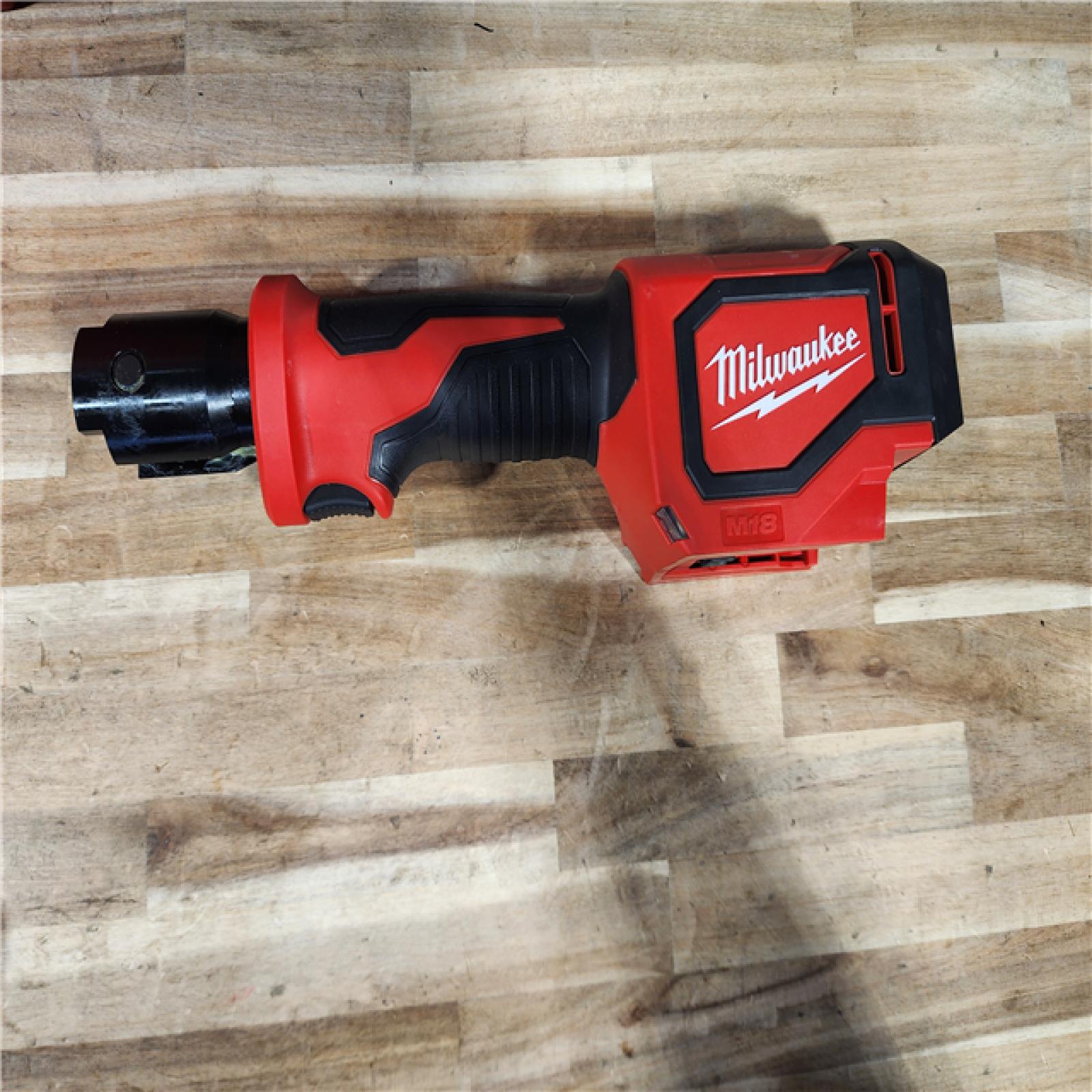 HOUSTON LOCATION - AS-IS Milwaukee 18V Lithium-Ion Cordless Short Throw Press Tool with 3 PEX Crimp Jaws Kit