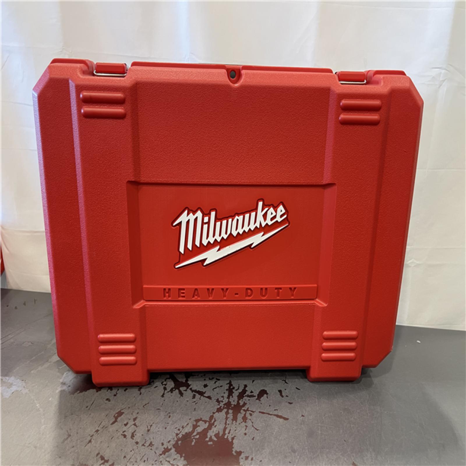 AS-IS - Milwaukee M12 12-Volt Lithium-Ion Force Logic Cordless Press Tool Kit
