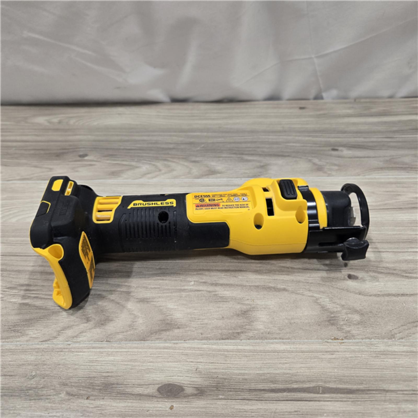 AS-IS DEWALT 20V MAX Cordless Cut-Out Tool (Tool-Only)