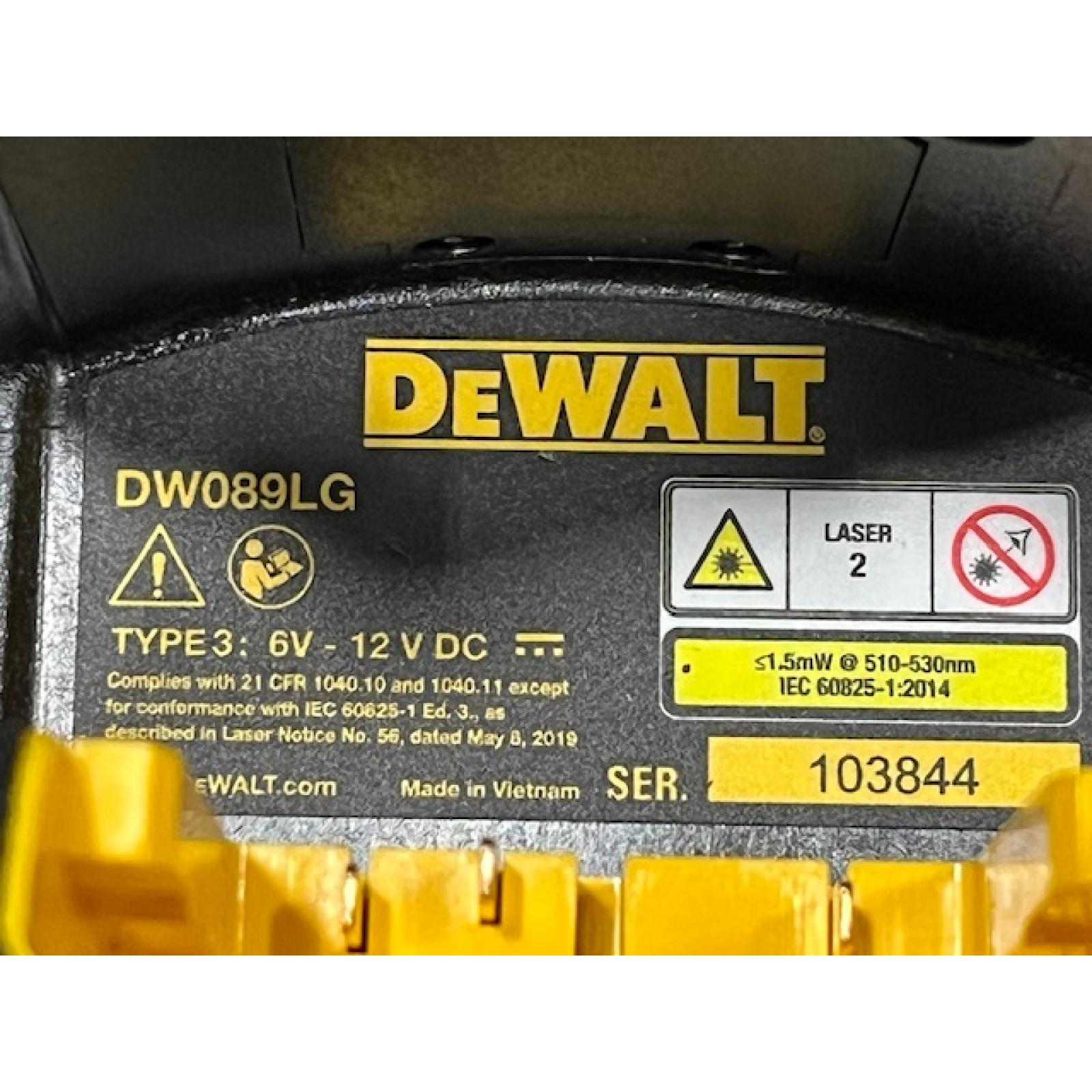 AS-IS DEWALT Pneumatic 18-Gauge 1/4 in. Crown Corded Stapler