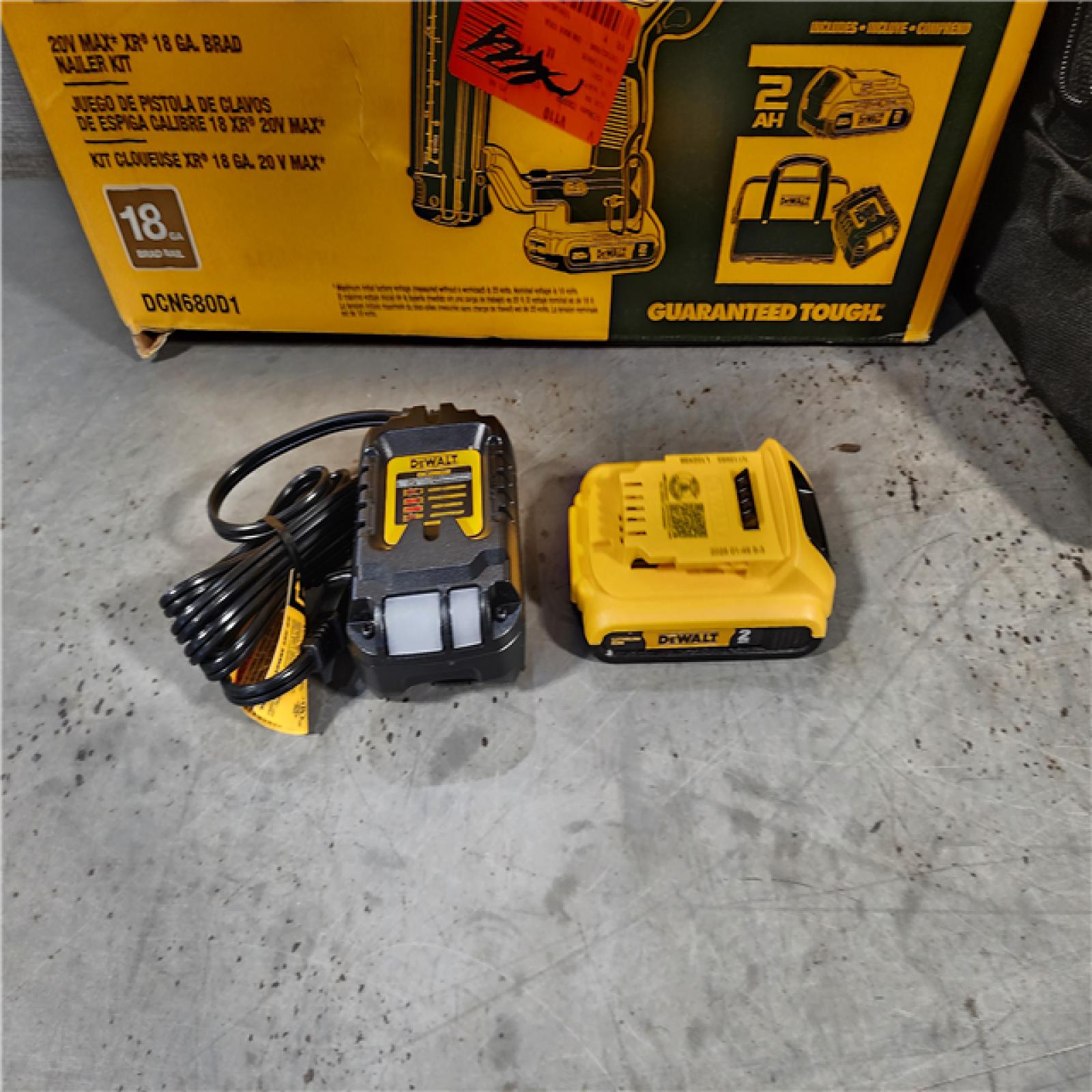HOUSTON LOCATION - AS-IS DEWALT 20V MAX XR 18 Gauge Brad Nailer Kit