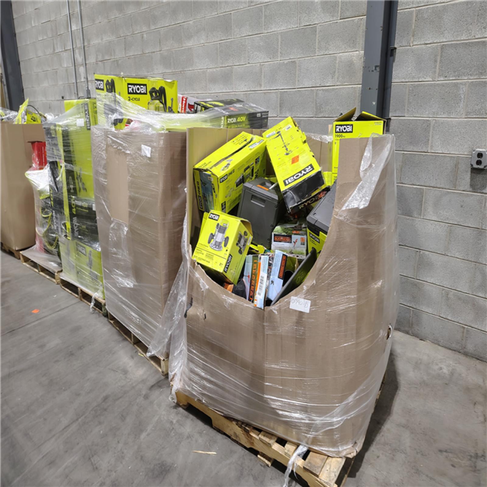 Pittston Location As-Is Power Tools Partial Truckload (13 Pallets) 0790-B