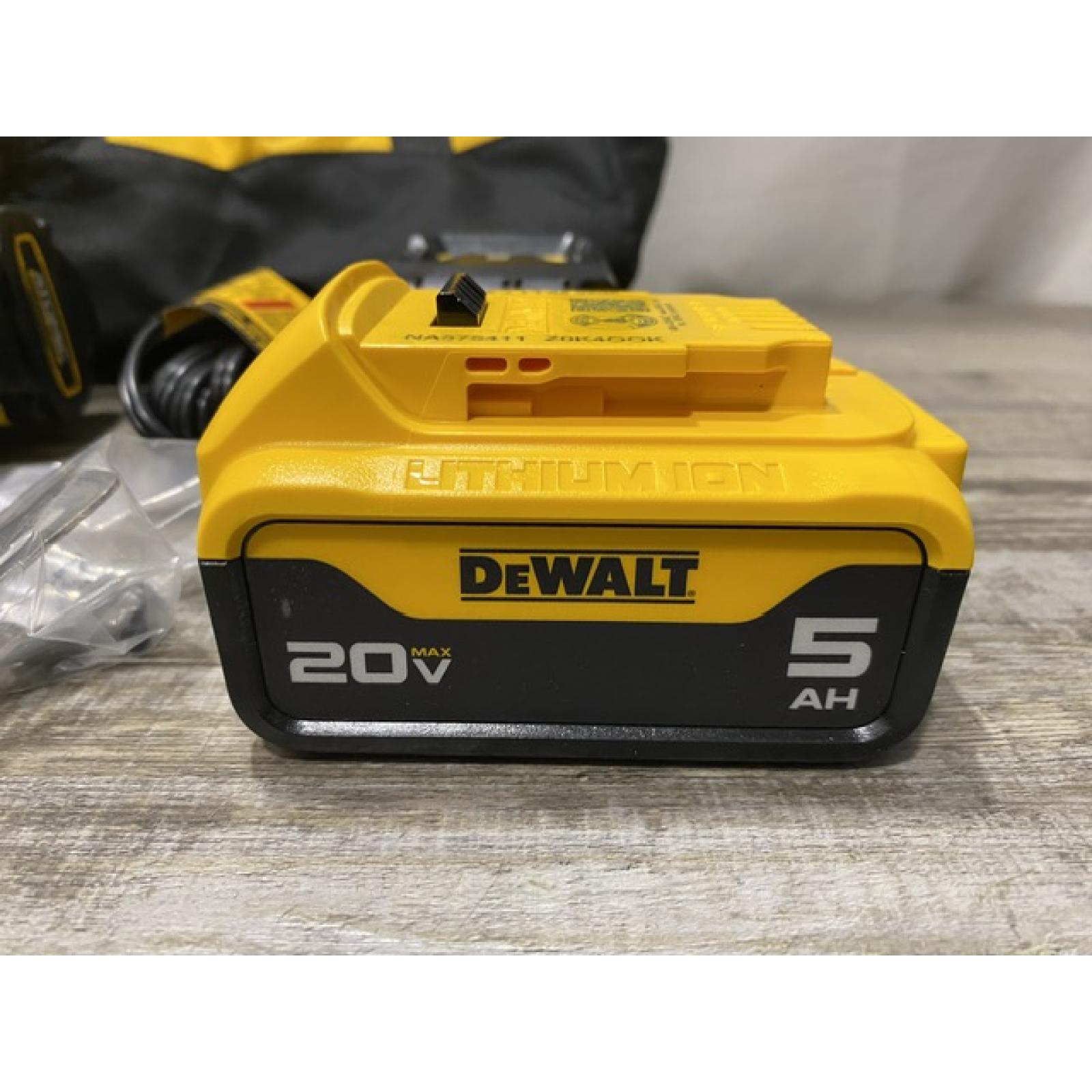 AS-IS DEWALT ATOMIC 20V Lithium-Ion Cordless 1/2 in. Hammer Drill Kit