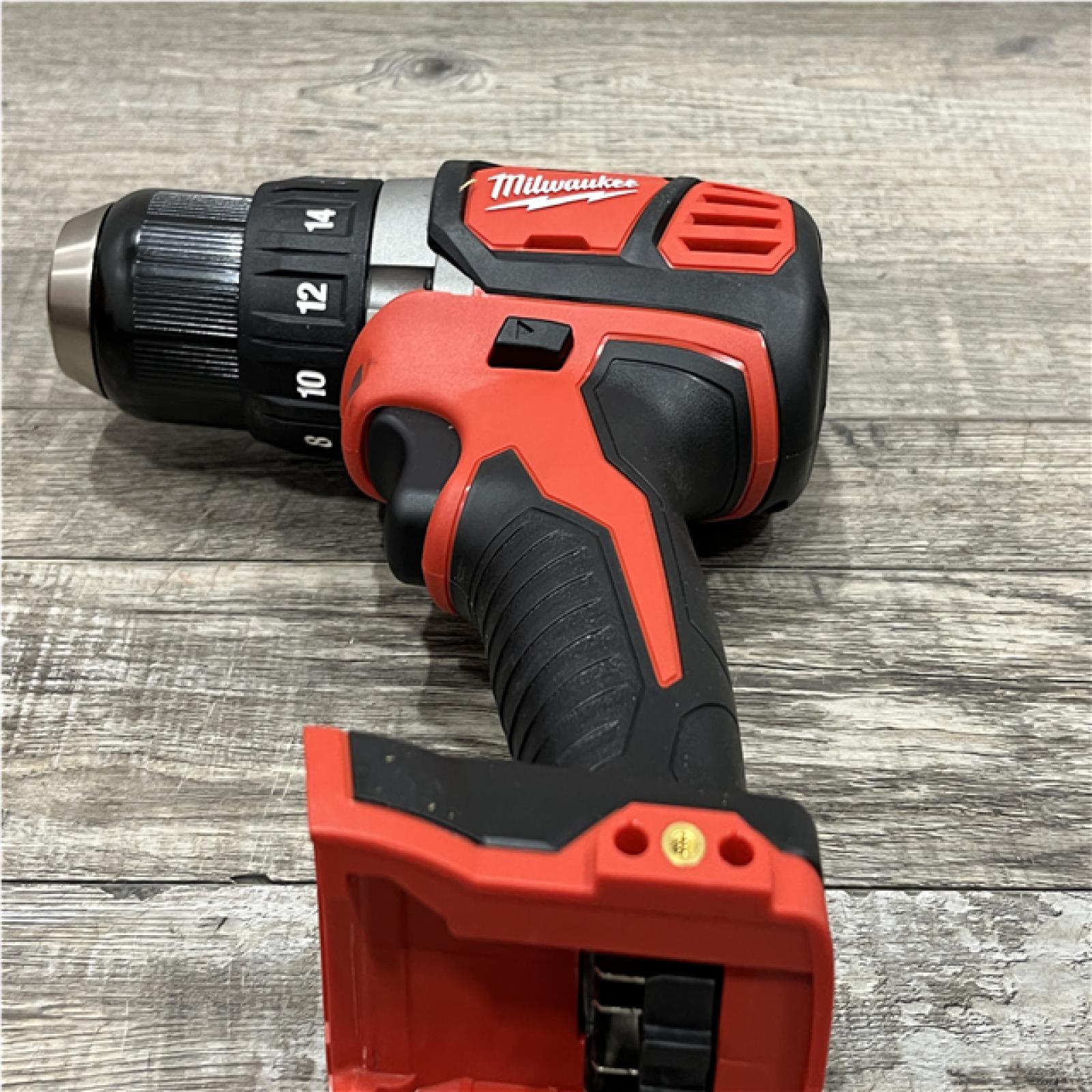 AS-IS Milwaukee 18V Lithium-Ion Cordless Drill Driver/Impact Driver Combo Kit