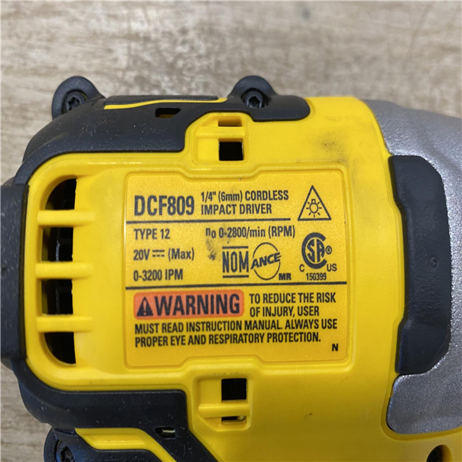 AS-IS DEWALT Atomic 20V Max Lithium-Ion Brushless Cordless Compact 1/4 in. Impact Driver Kit