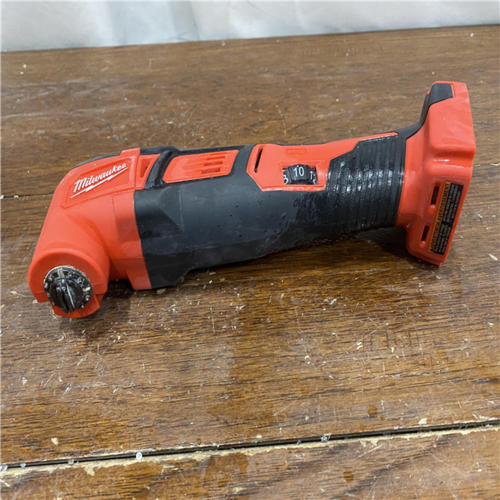 AS-IS Milwaukee 2626-20 M18 Lithium-Ion Cordless Multi-Tool (Tool Only)