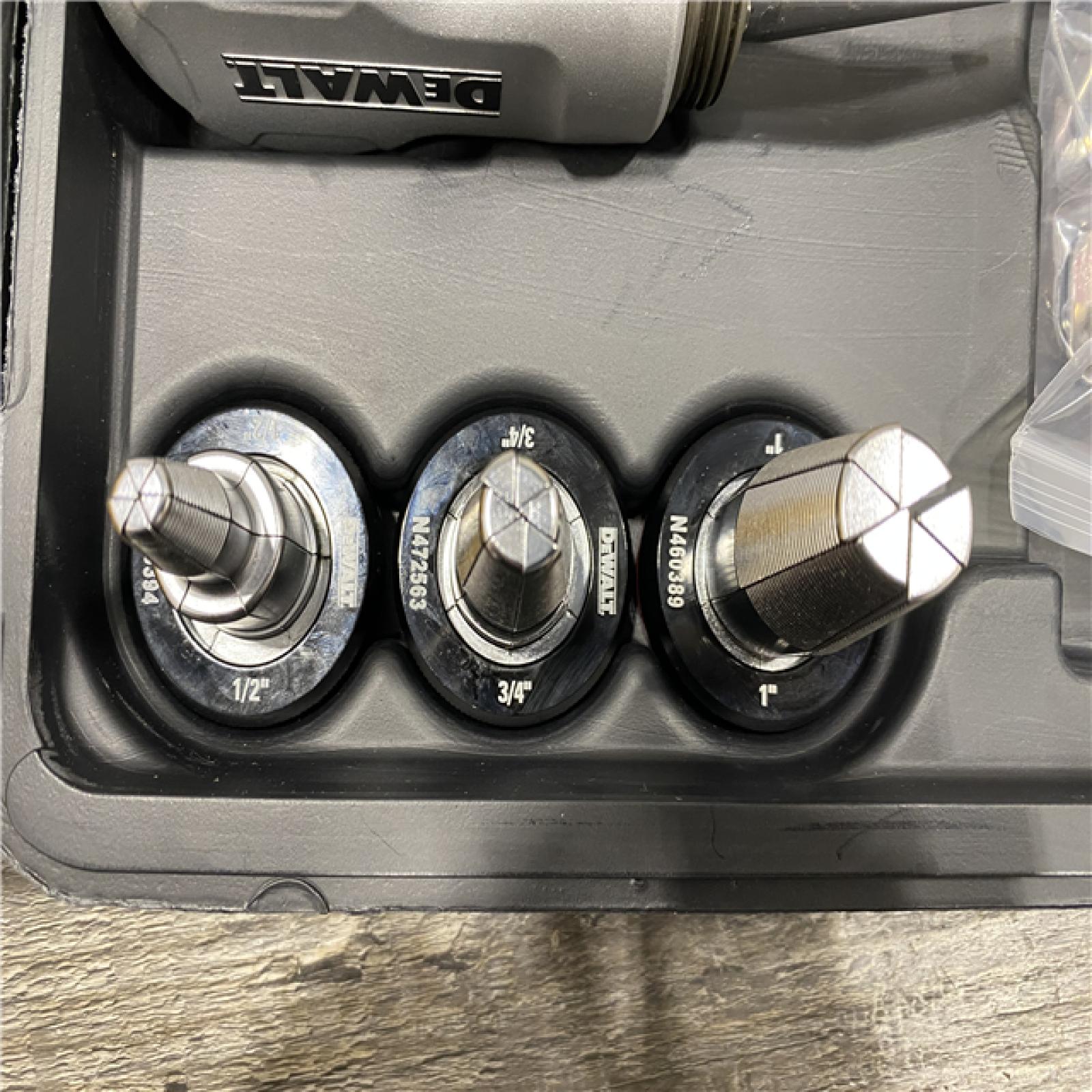 AS-IS DEWALT 20V MAX Cordless 1 in. PEX Expansion Tool  PEX Expander Grease and Case