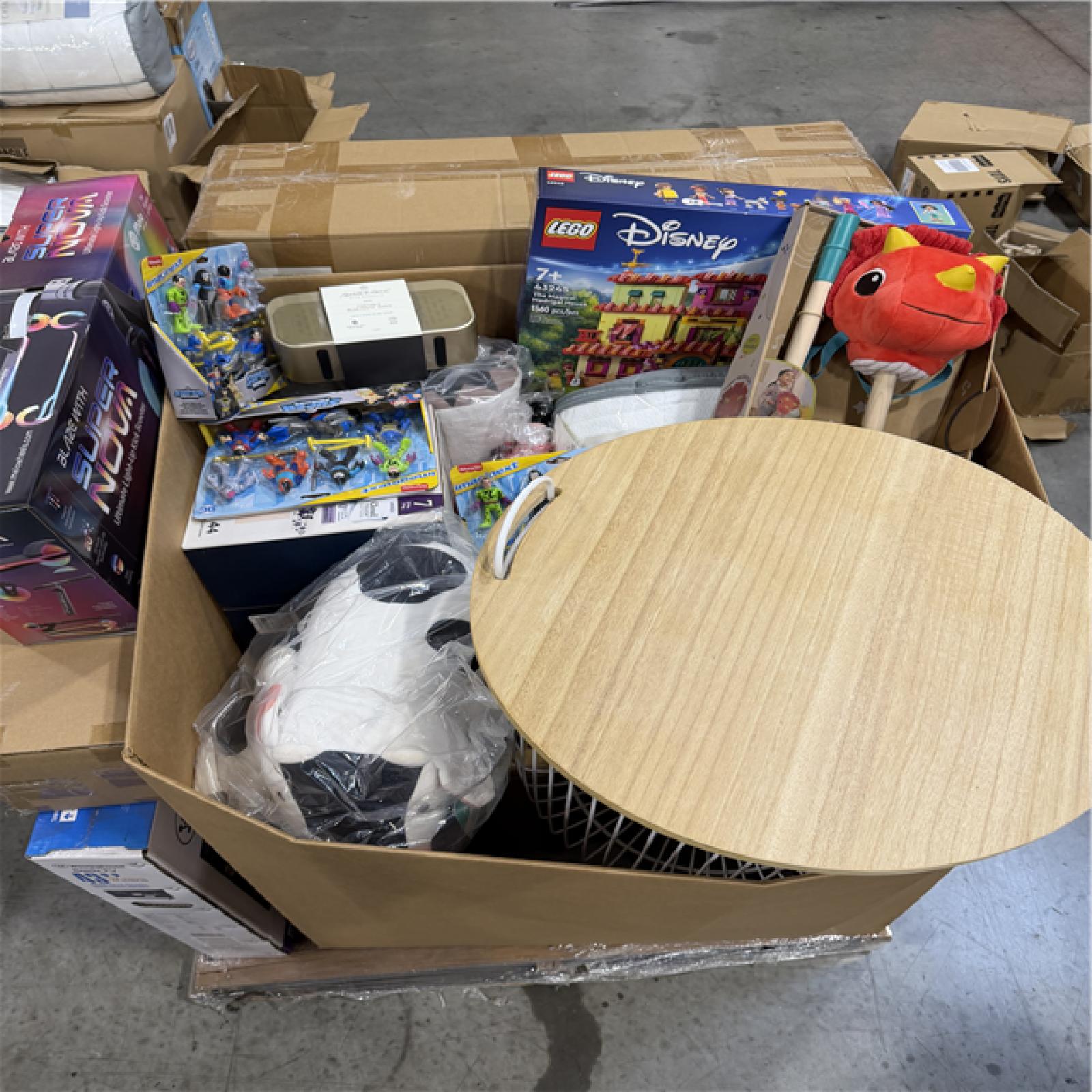 DALLAS LOCATION - NEW! BULLSEYE MIXED PALLET