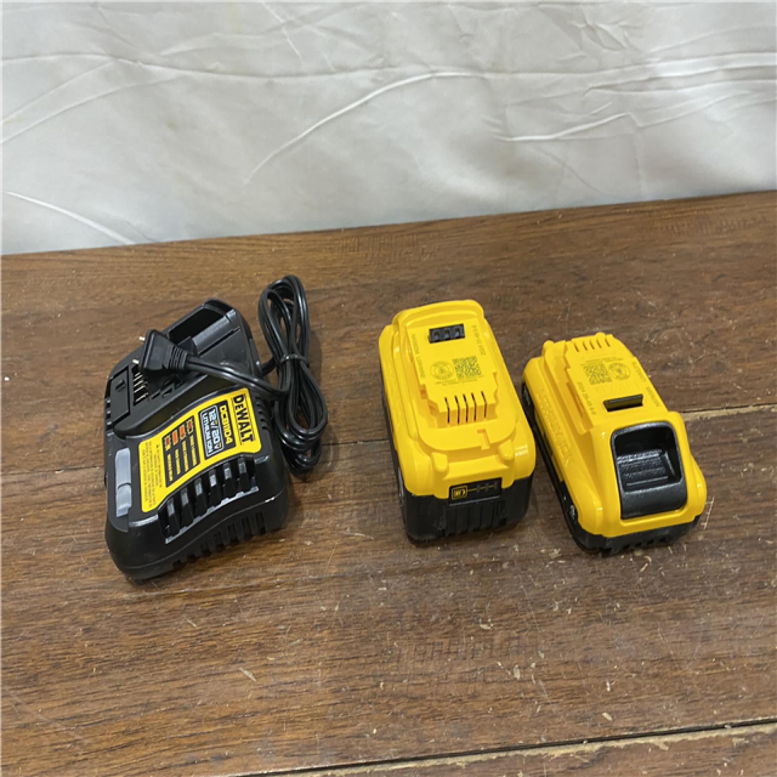 AS-IS DEWALT 20V MAX Lithium-Ion 6.0Ah and 4.0Ah Battery and Charger Starter Kit