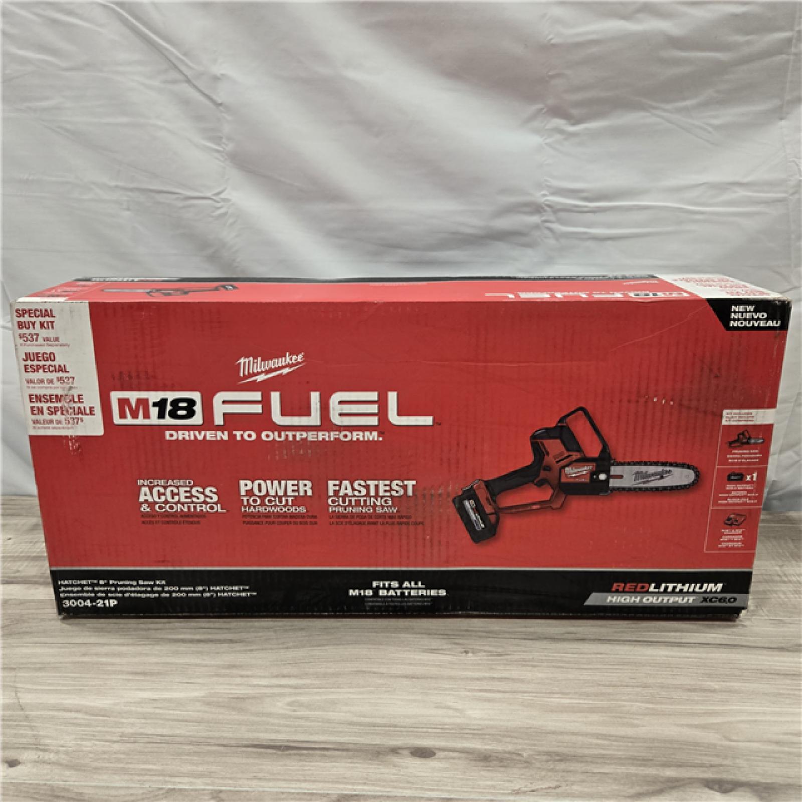 NEW! - Milwaukee M18 FUEL 18V Brushless HATCHET Pruning Saw Kit