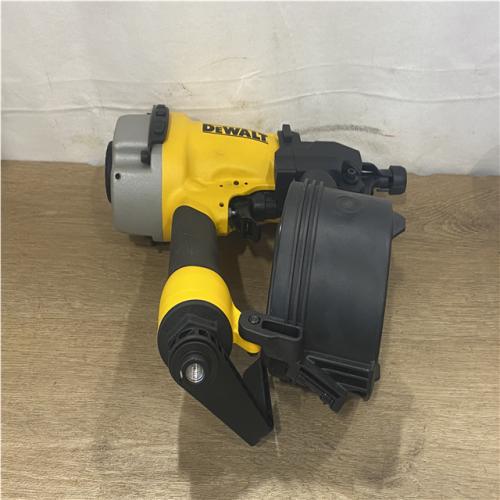 AS-IS DEWALT DW66C-1 2-1/2 Inch 15 Degree Coil Siding and Fencing Nailer