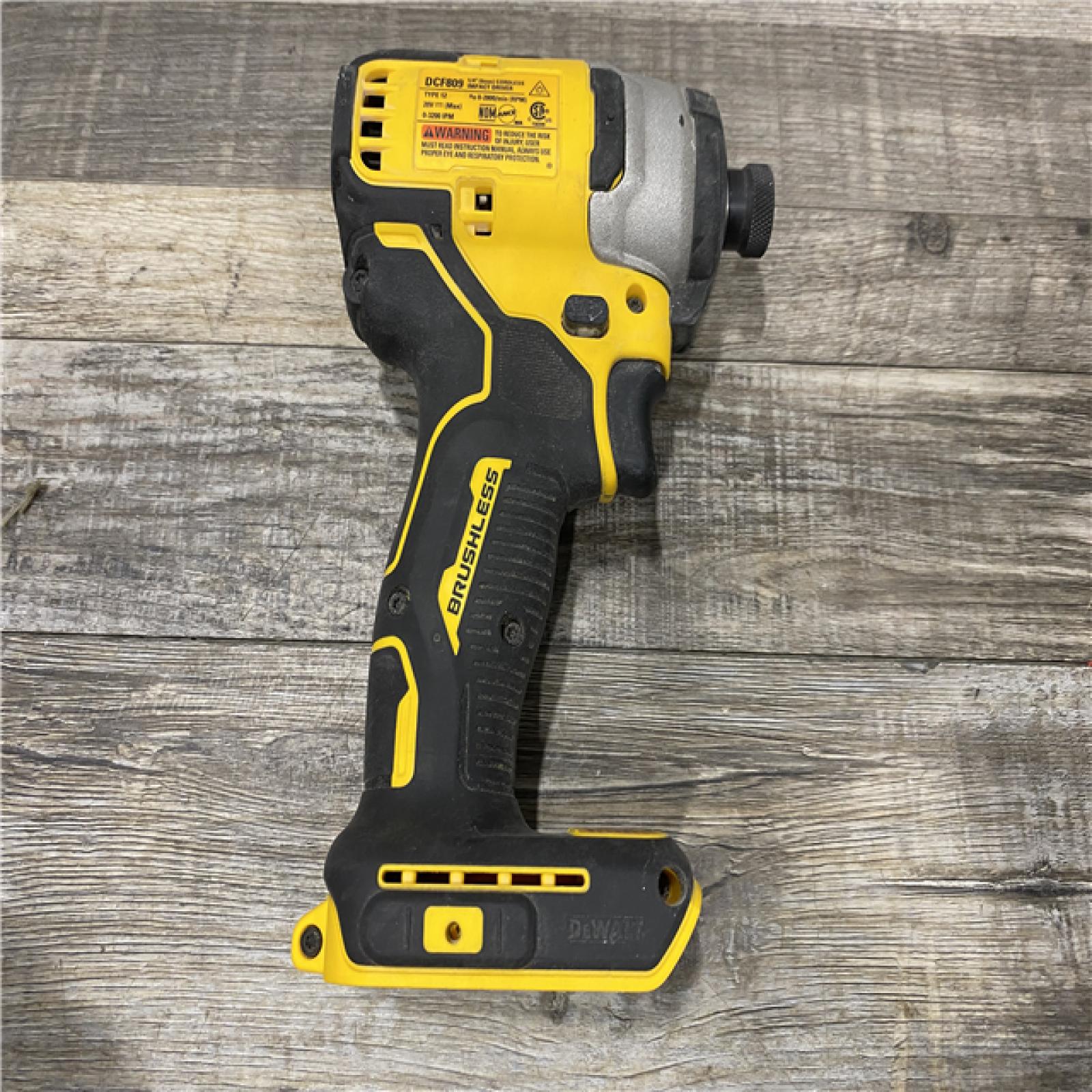 AS-IS DEWALT Atomic 20V Max Lithium-Ion Brushless Cordless Compact 1/4 in. Impact Driver Kit
