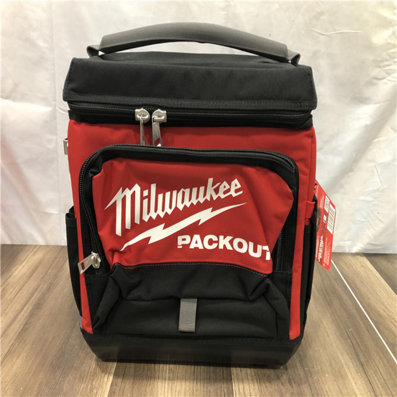 NEW- Milwaukee 15.75 in. PACKOUT Cooler Bag