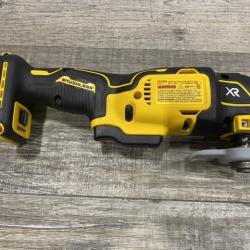 AS-IS DEWALT 20V MAX XR Cordless Brushless 3-Speed Oscillating Multi Tool Kit