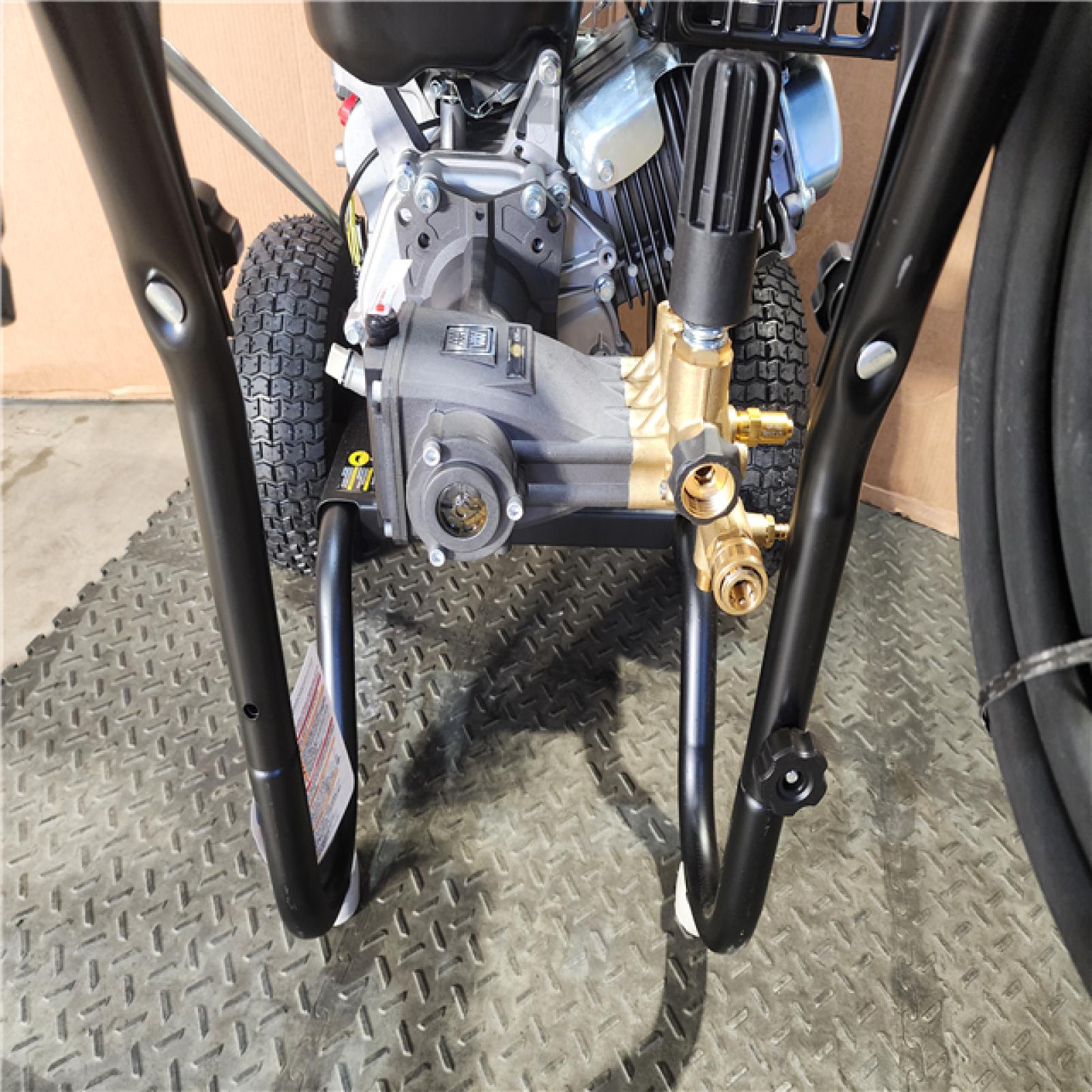 HOUSTON LOCATION - AS-IS (APPEARS LIKE NEW) DEWALT 4400 PSI 4.0 GPM Cold Water Gas Pressure Washer