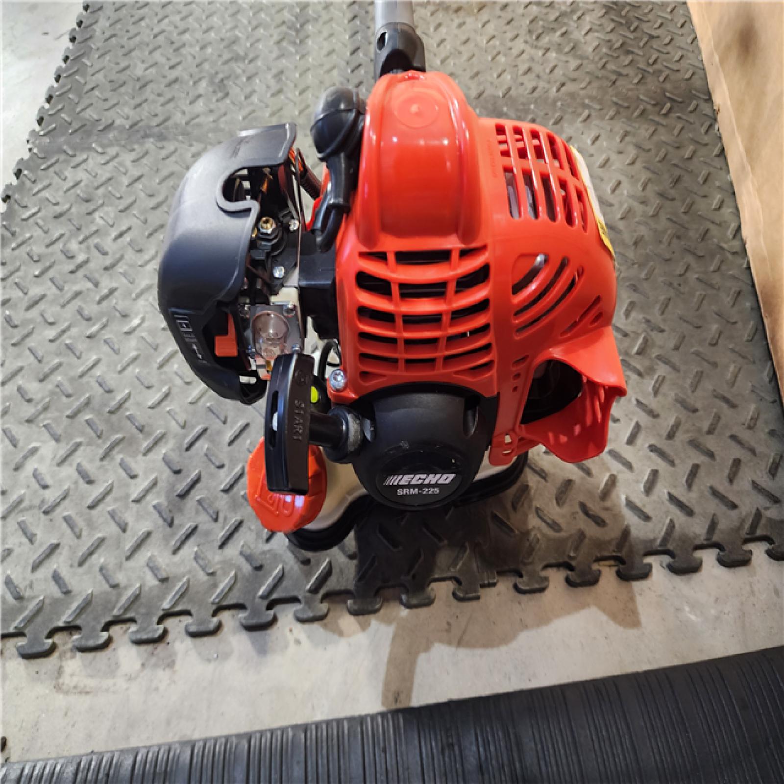 HOUSTON LOCATION - AS-IS Echo SRM-225 21.2cc 2 Stroke Fuel Efficient Durable Gas Straight Shaft Trimmer