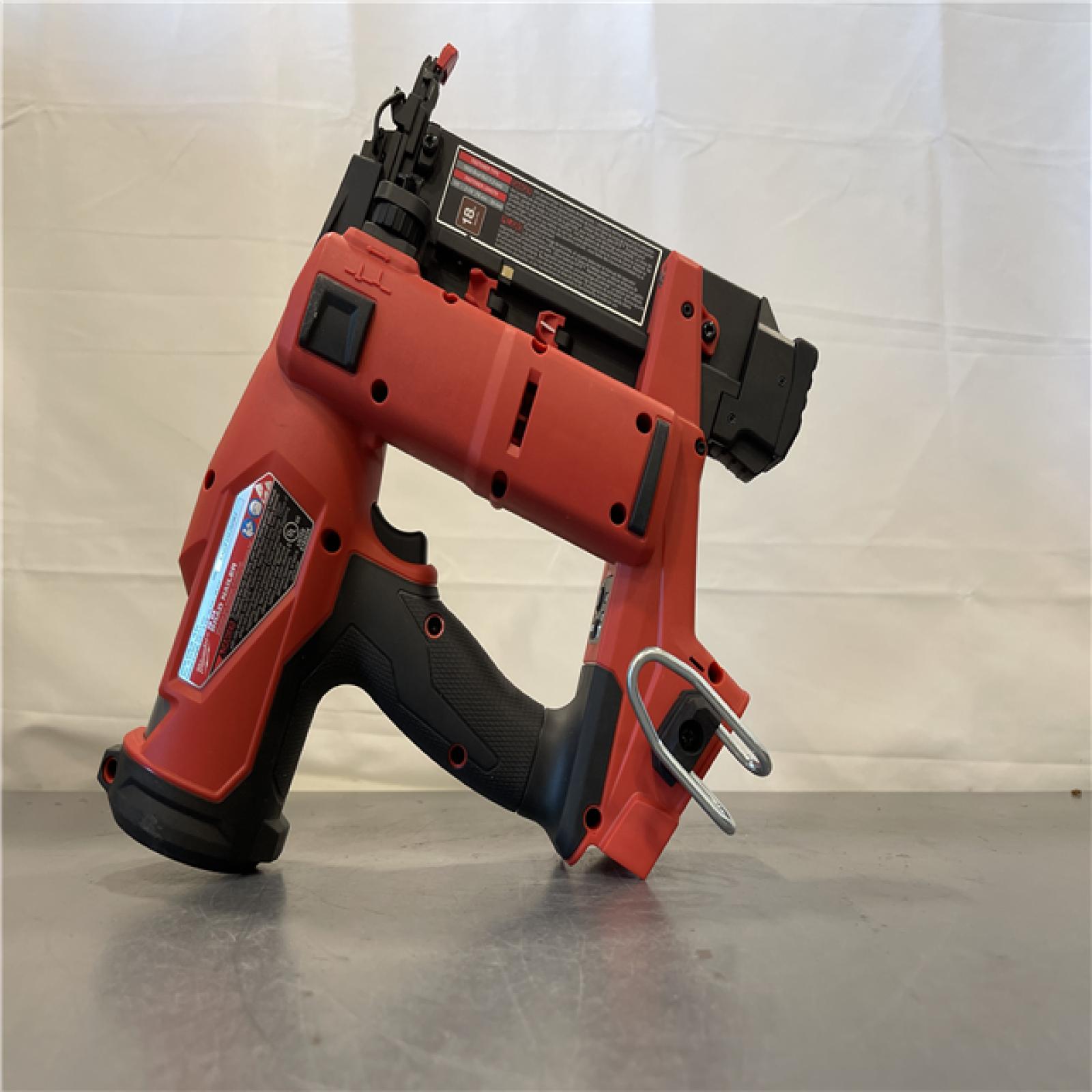 AS-IS - Milwaukee M18 Fuel 18V Brushless 18-Gauge Brad Nailer (Tool Only)