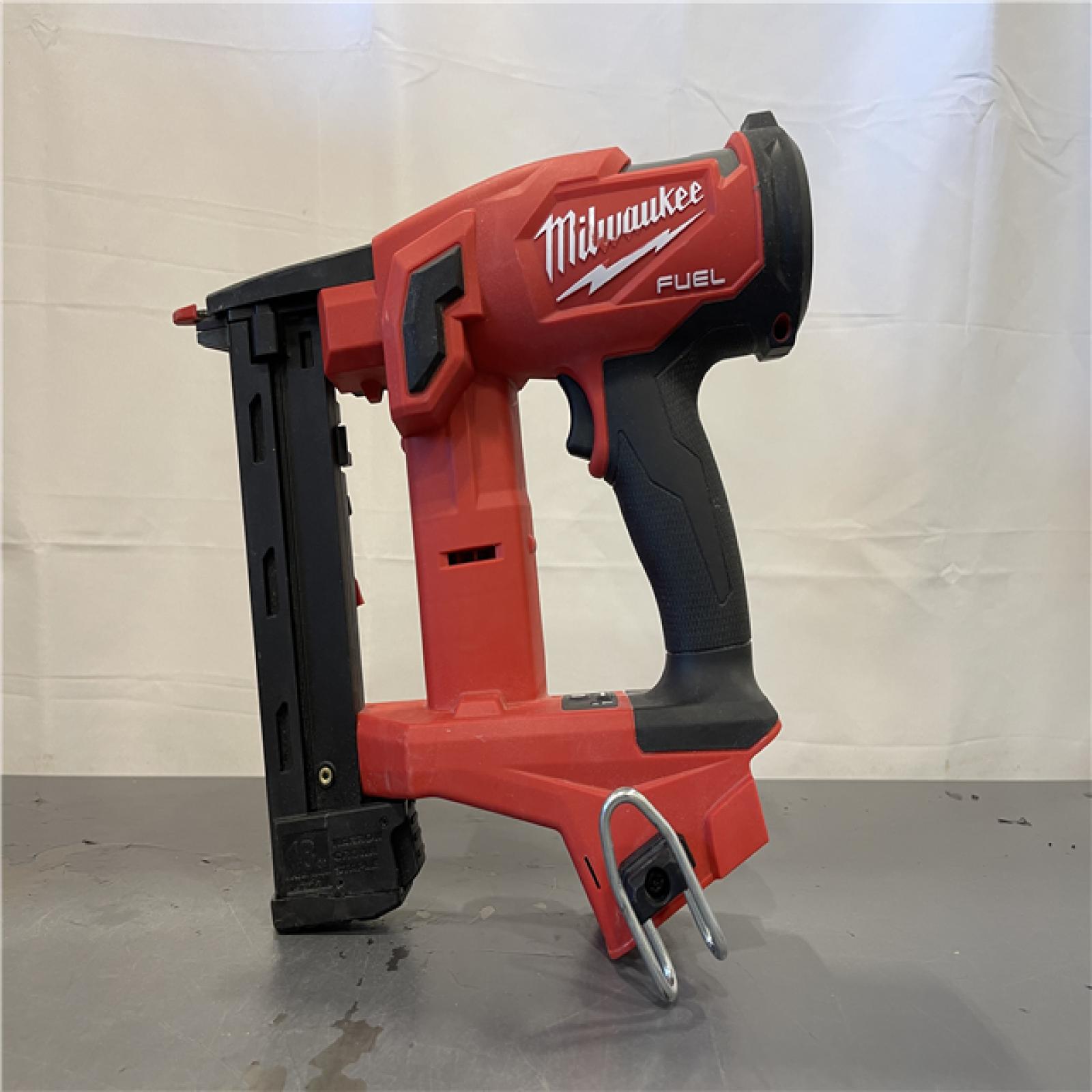 AS-IS - MILWAUKEE FUEL 18-Volt Lithium-Ion Brushless Cordless 18-Gauge 1/4 in. Narrow Crown Stapler