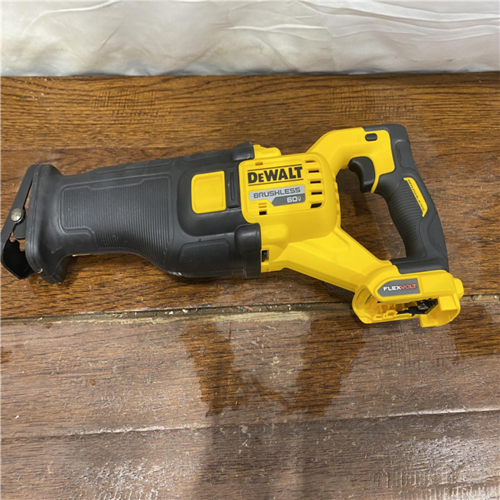 AS-IS DeWalt DCS389B FLEXVOLT 60V MAX Cordless Brushless Reciprocating Saw (Tool-Only)