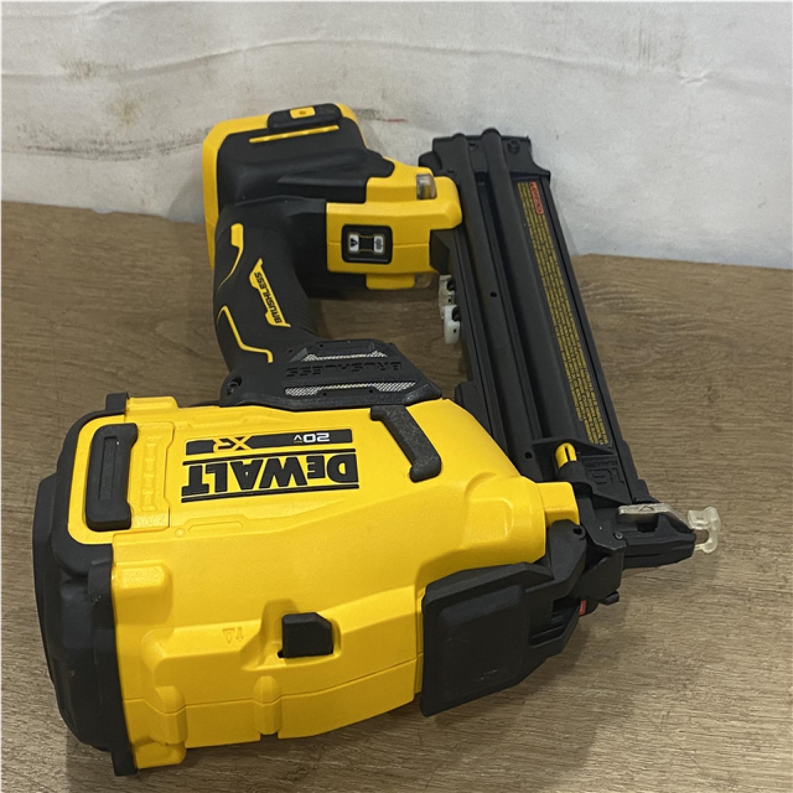 AS-IS DEWALT 20V MAX XR 18 Gauge Cordless Brad Nailer (Tool Only)